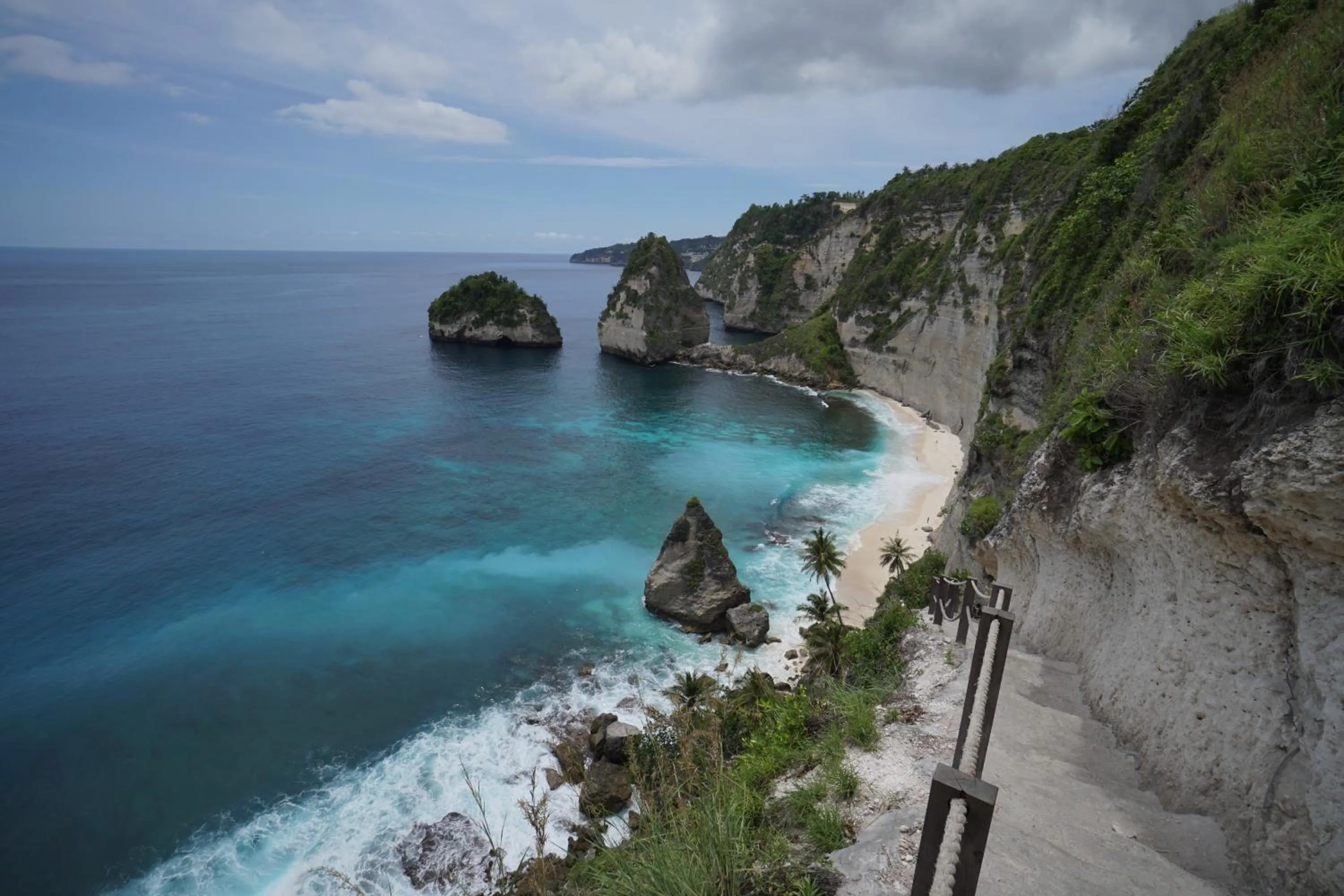 Neighbourhood in Surya Maha Bungallo