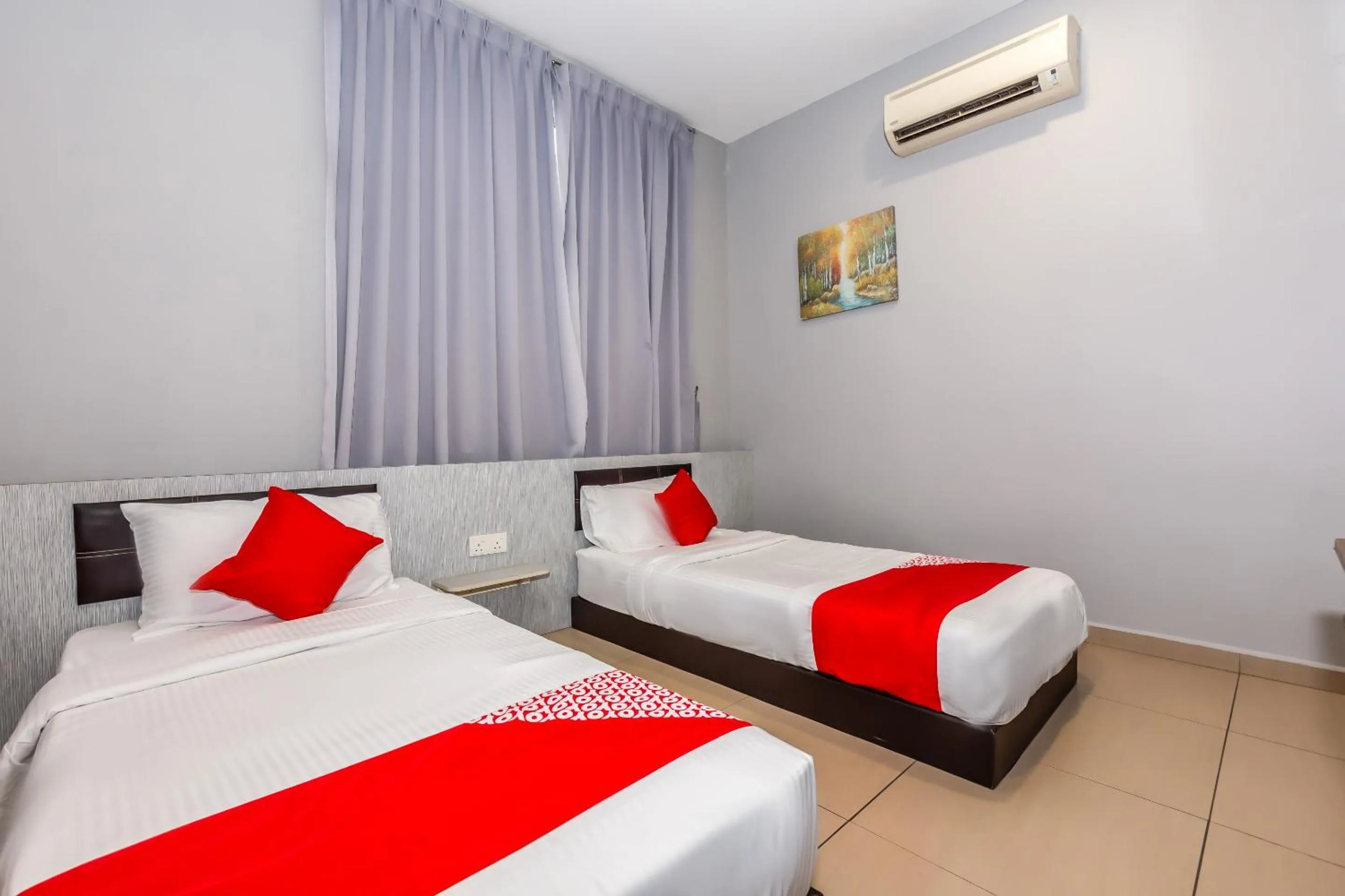 Bedroom in OYO 1185 Ho Hotel