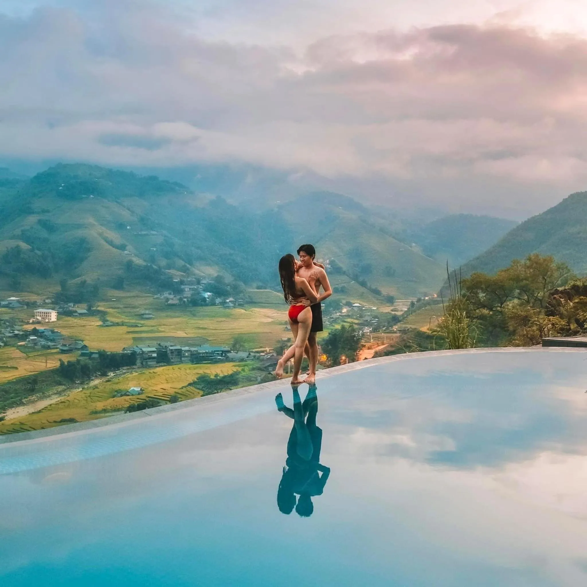 Swimming pool in Laxsik Ecolodge