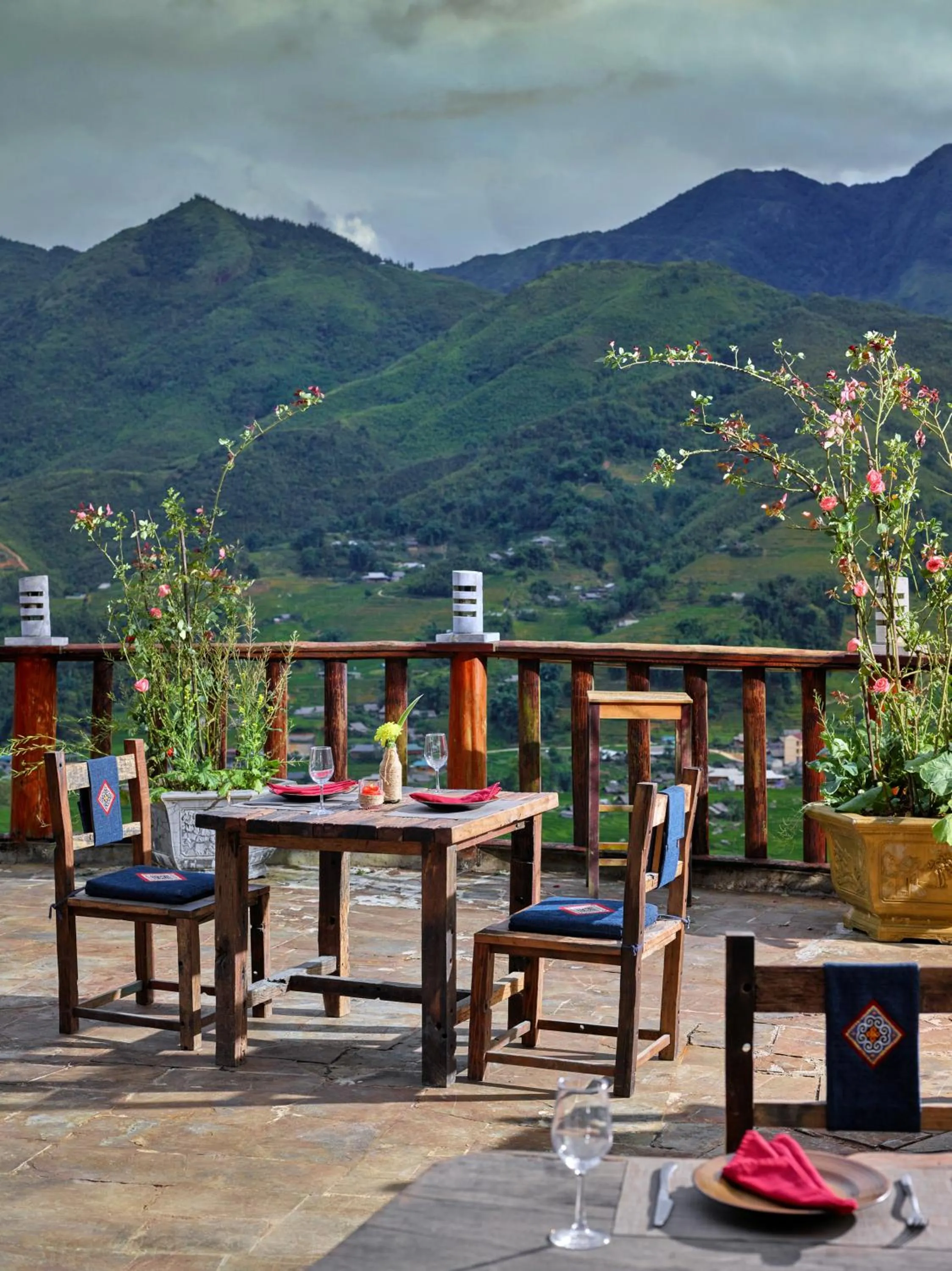 Restaurant/places to eat in Laxsik Ecolodge