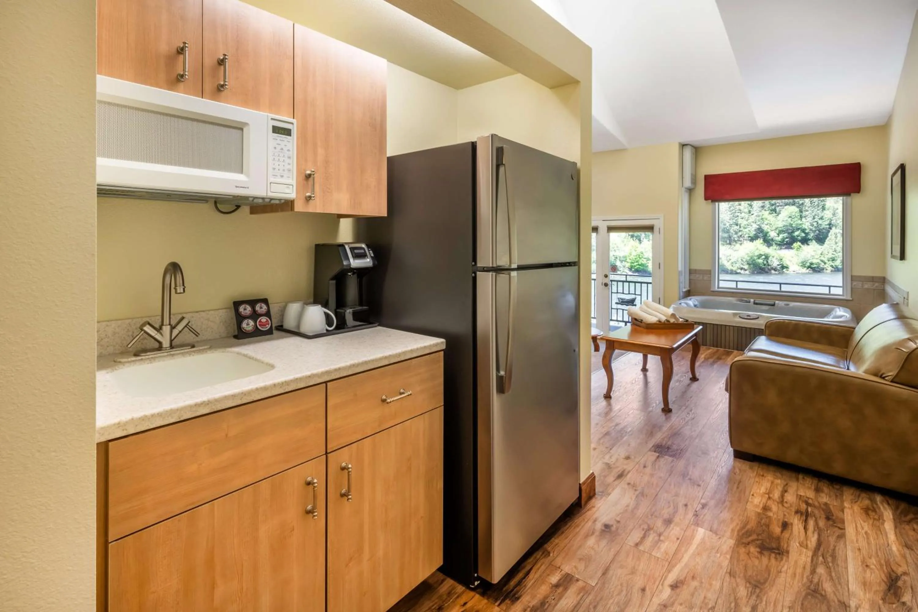 Photo of the whole room in Best Western Lodge at River's Edge