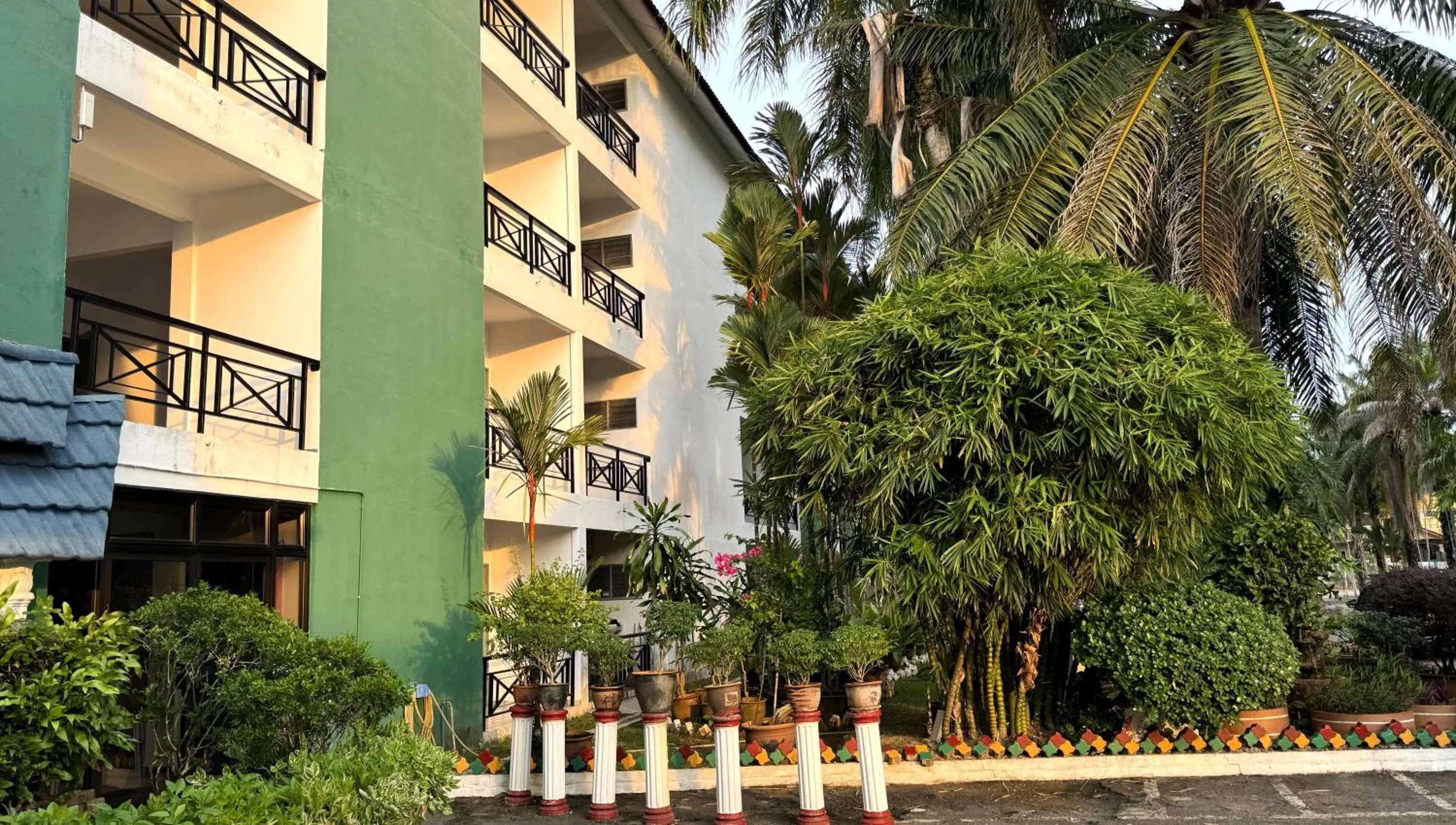 Property building in Hotel Green Park