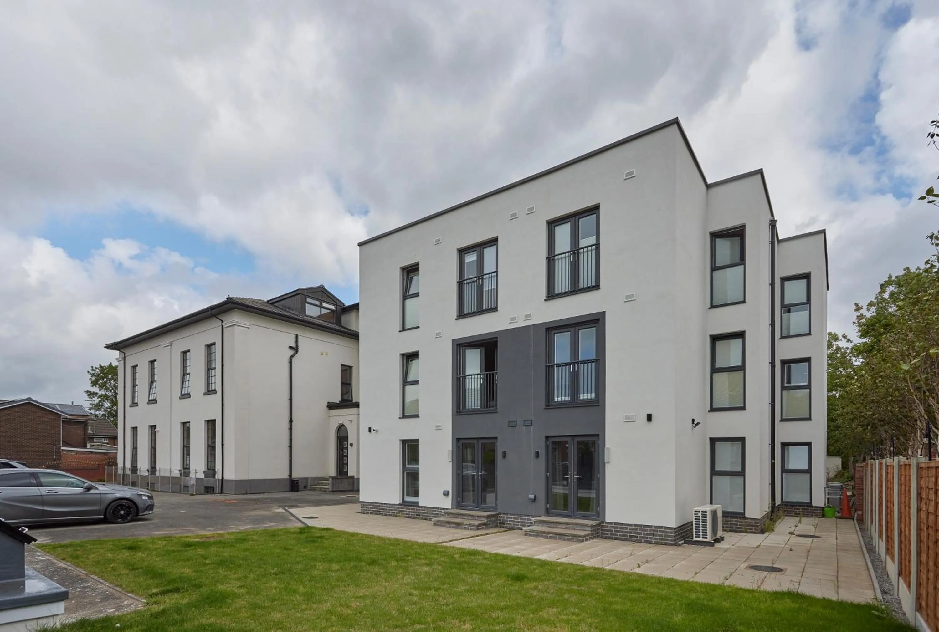 Property building in The Ashcroft Studios & Apartments with Free Parking