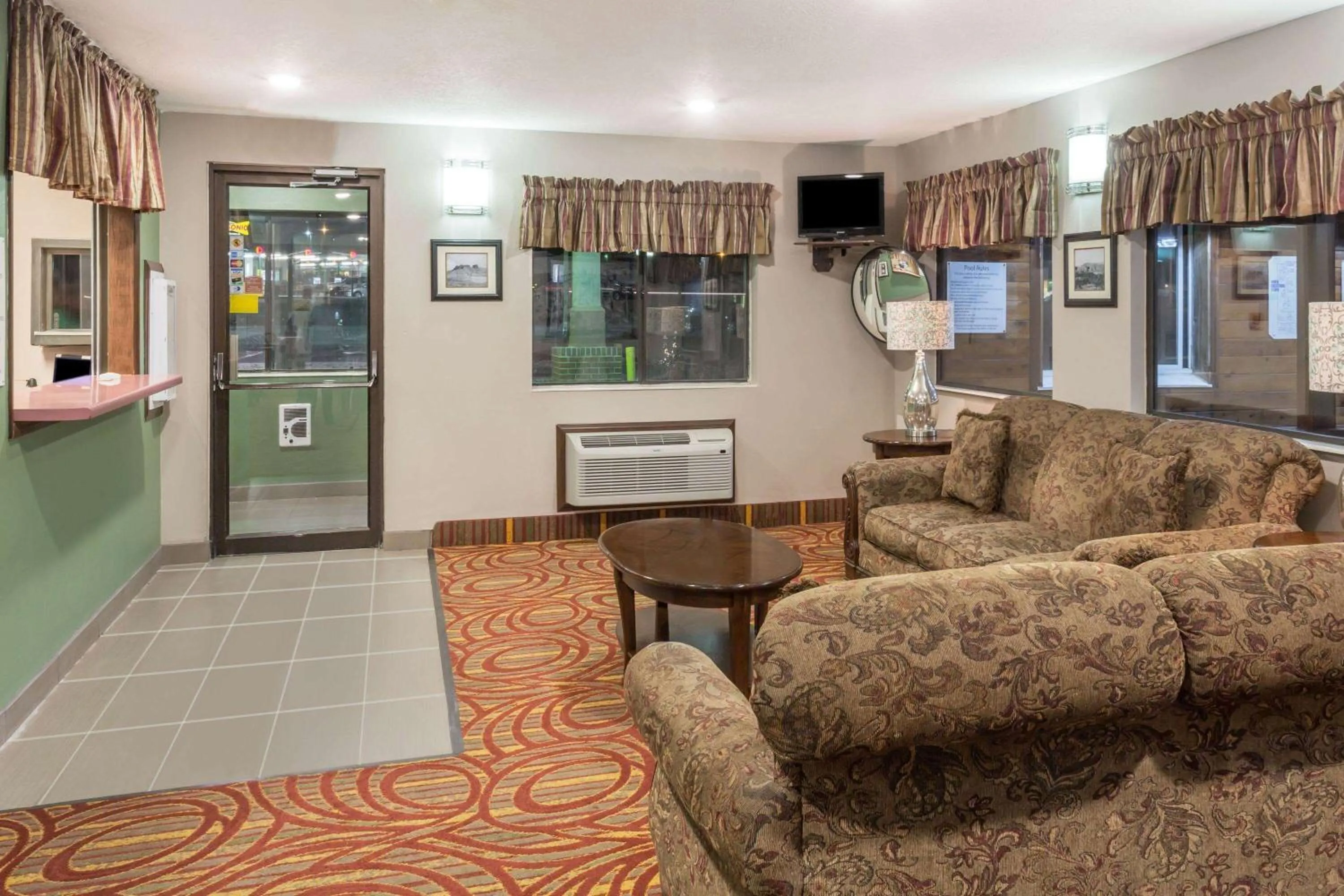 Lobby or reception in Super 8 by Wyndham Rock Springs