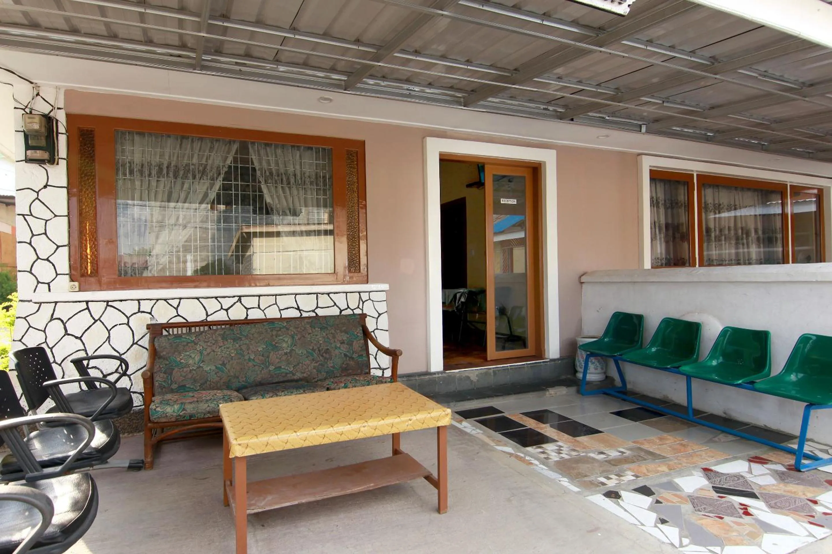 Area and facilities in OYO 799 Hotel Dieng