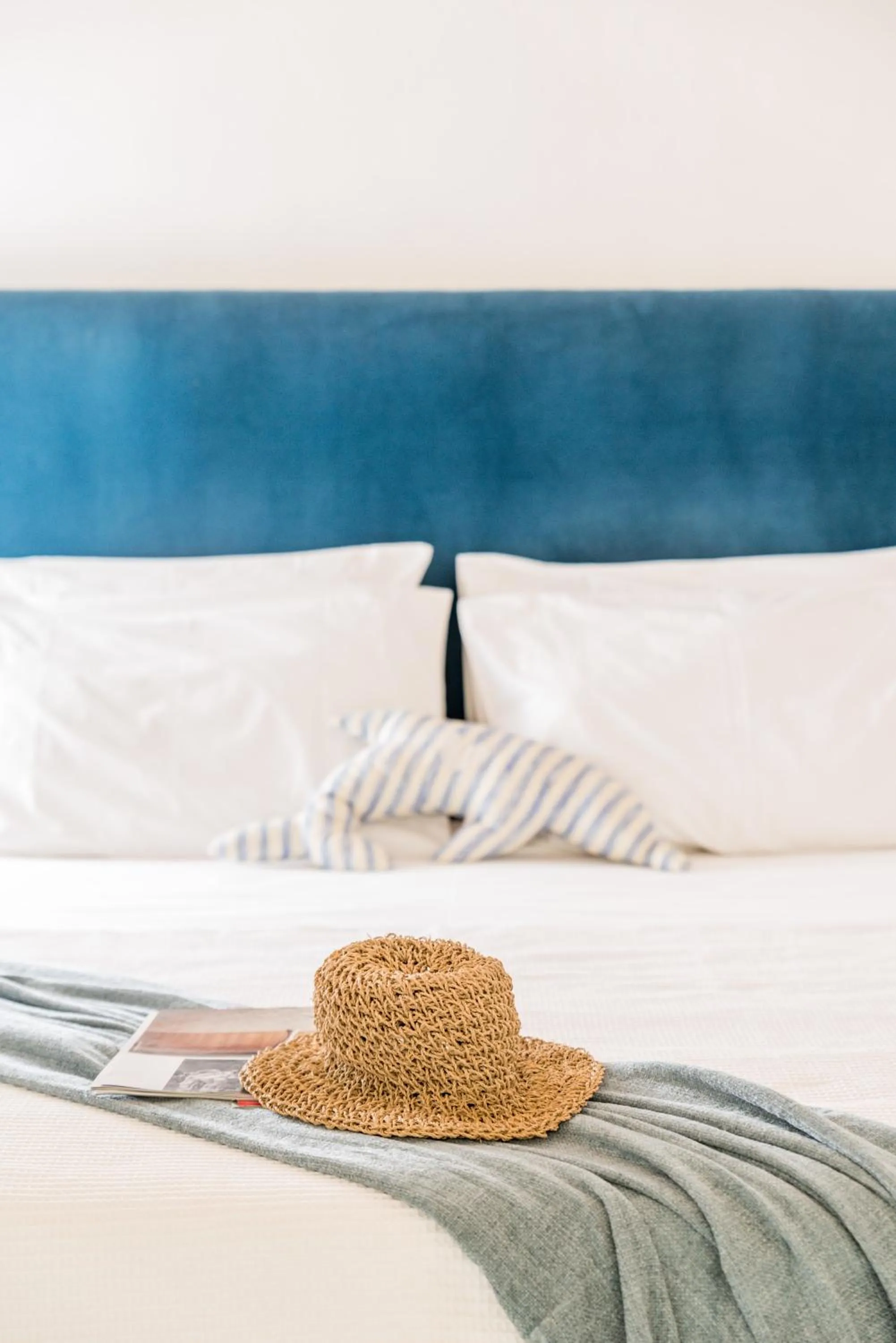 Bed in Die Zwei Brüder Art & Suites