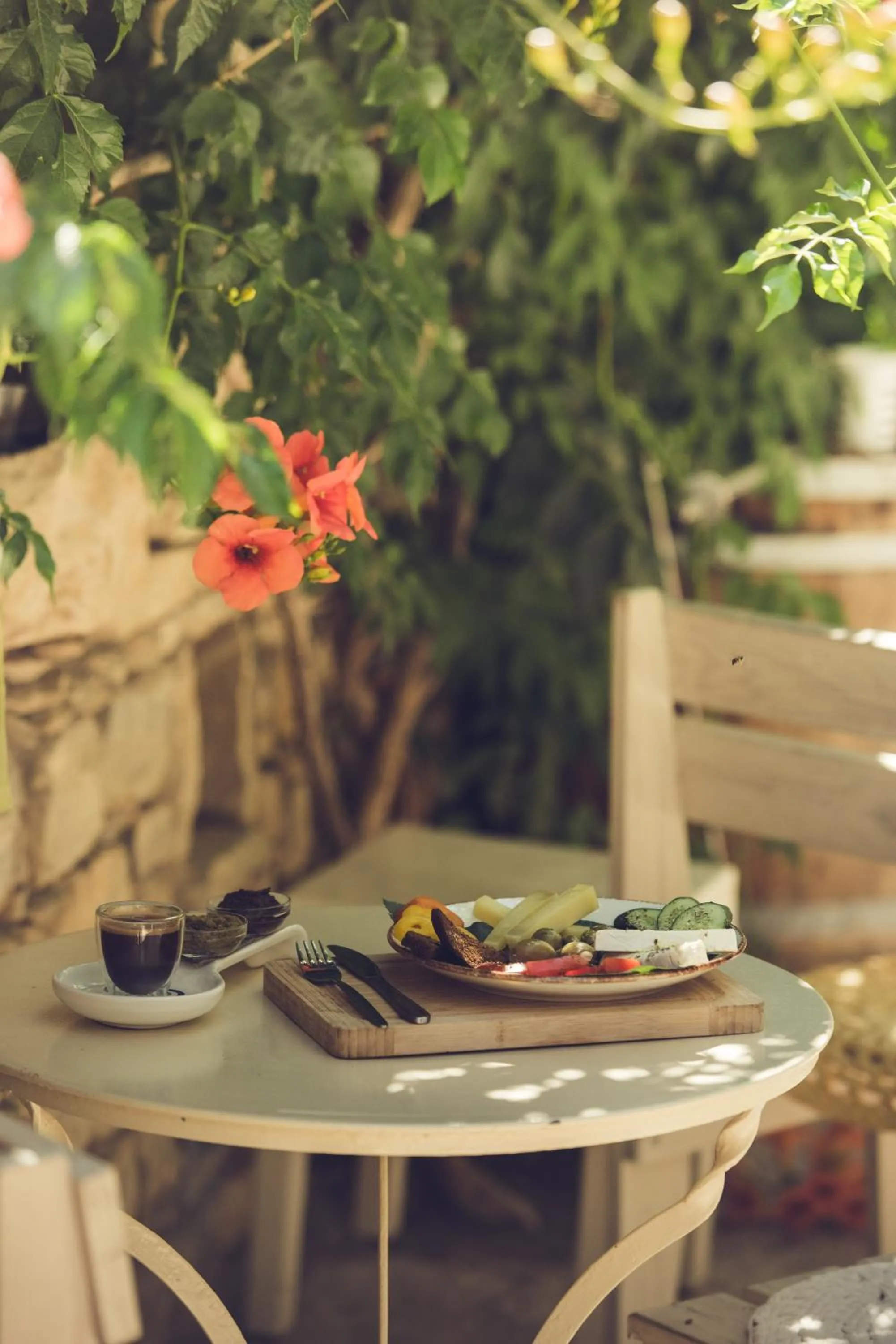 Die Zwei Brüder Art & Suites