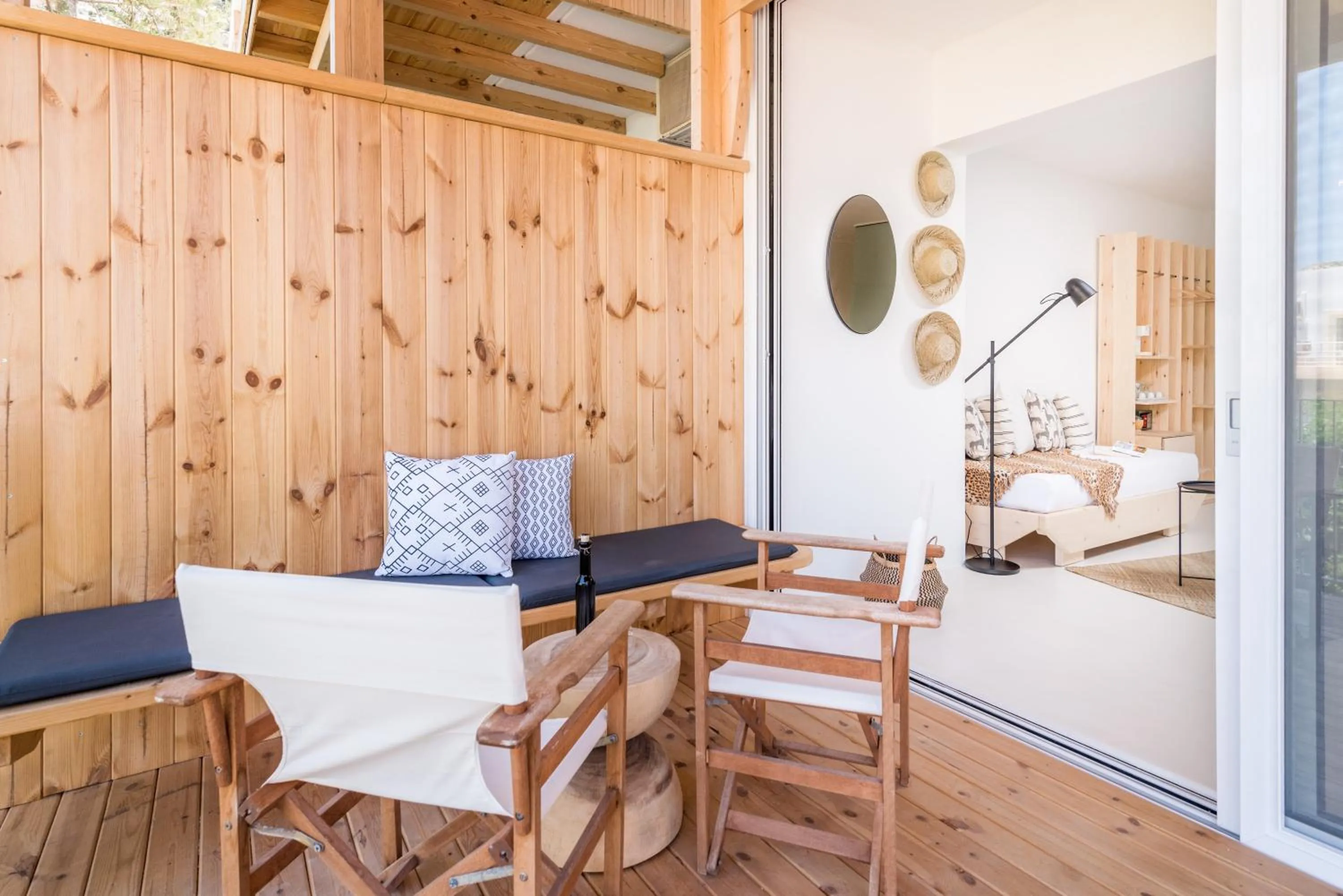 Die Zwei Brüder Art & Suites