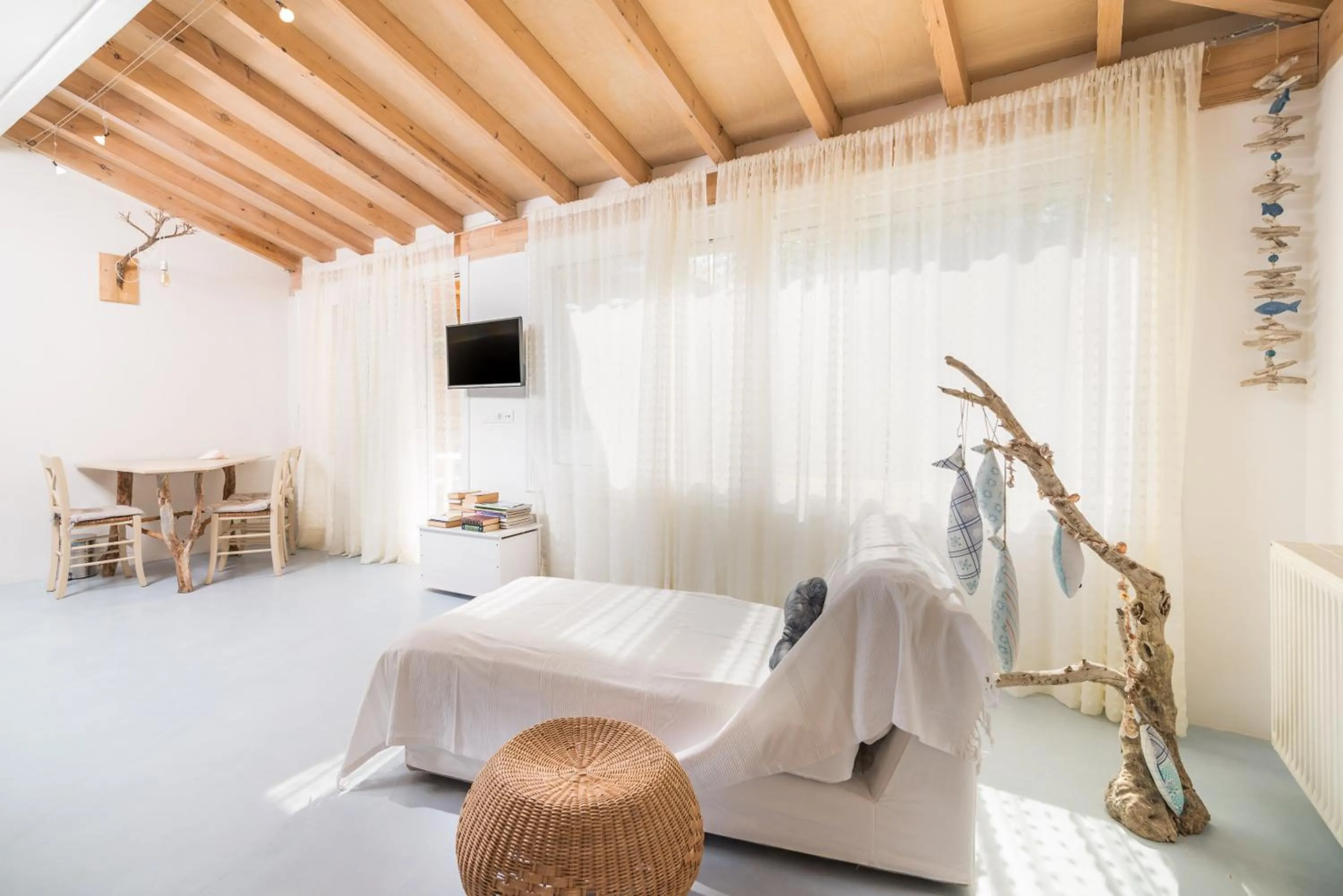 Bed in Die Zwei Brüder Art & Suites