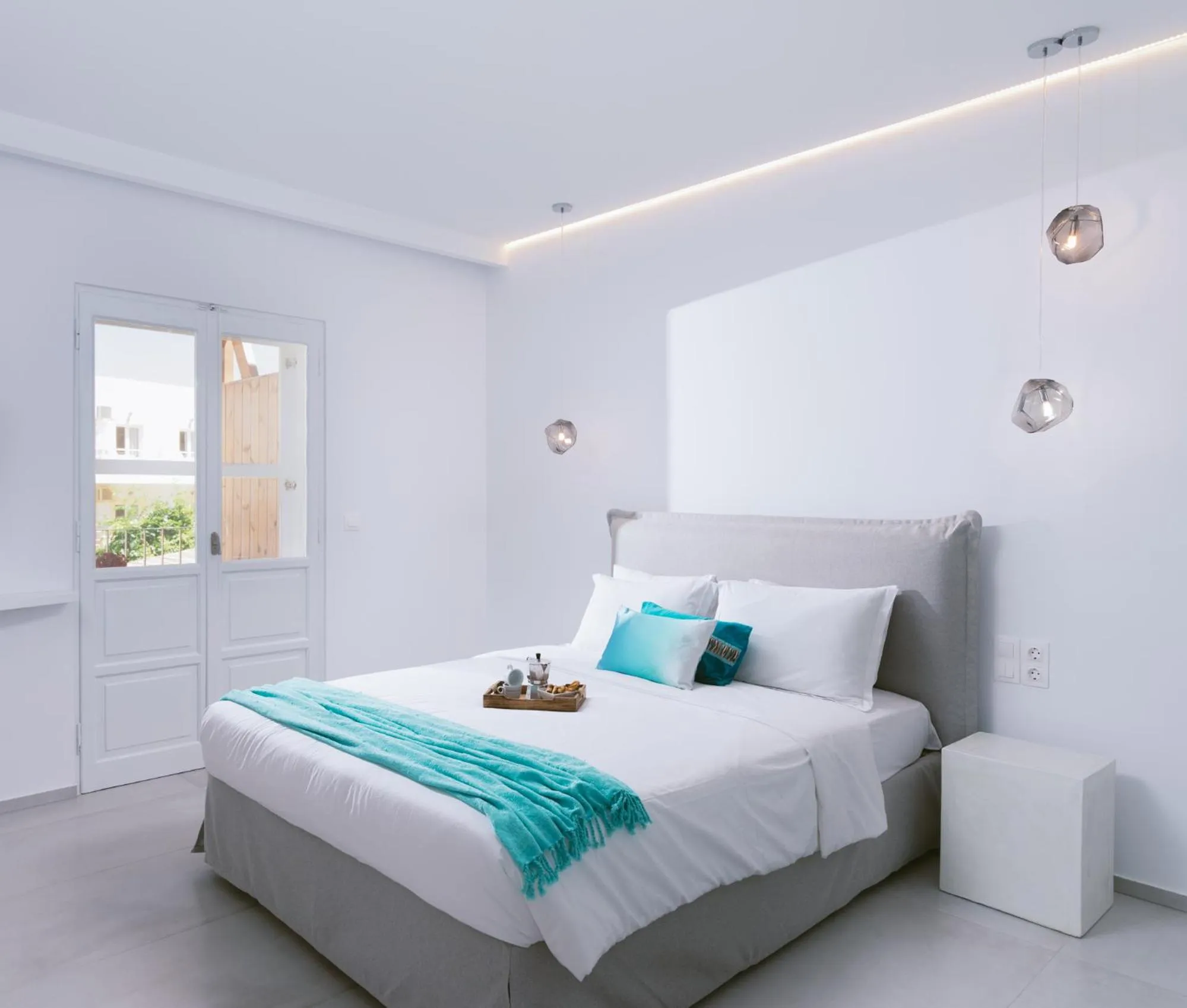 Bed in Die Zwei Brüder Art & Suites