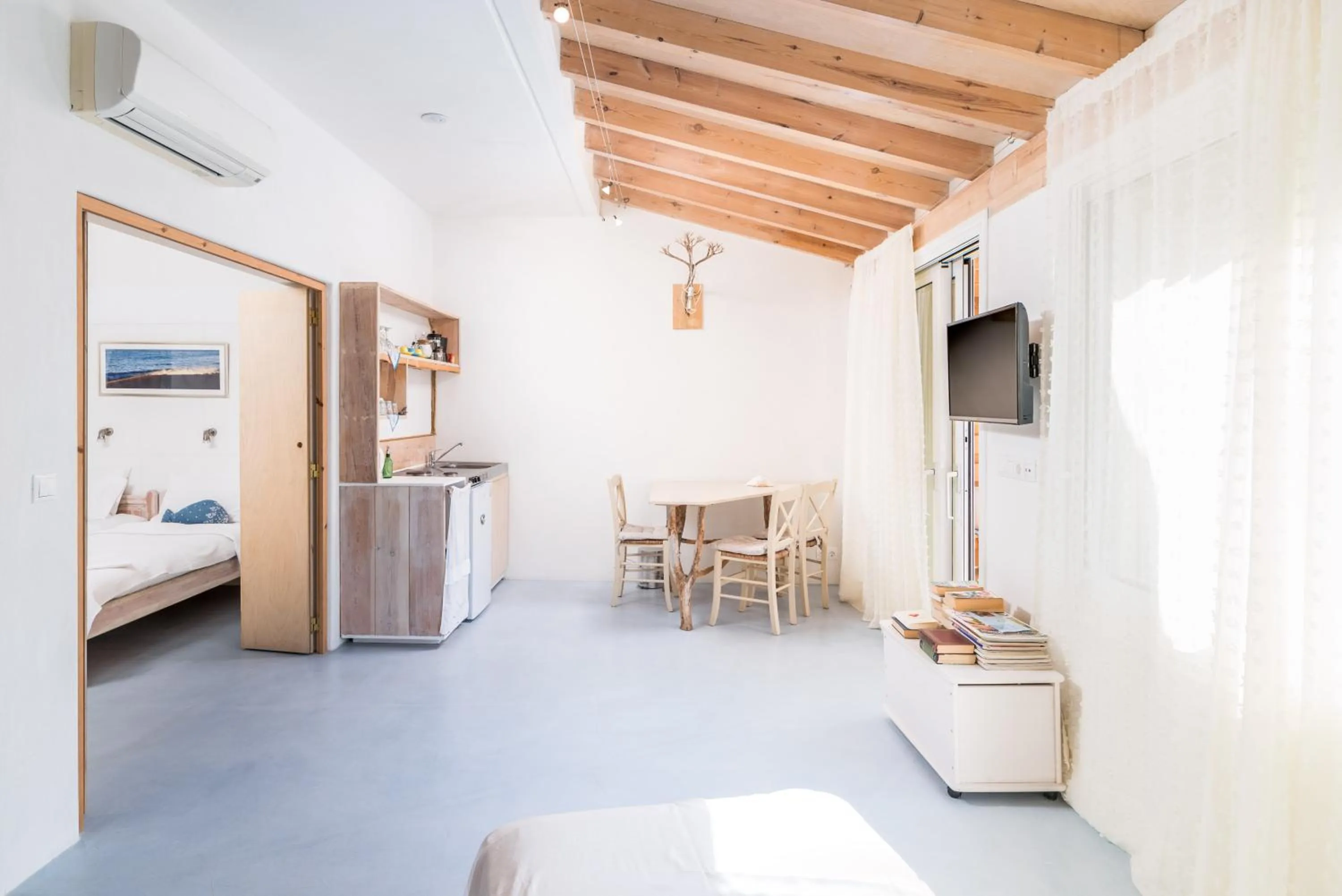 Die Zwei Brüder Art & Suites