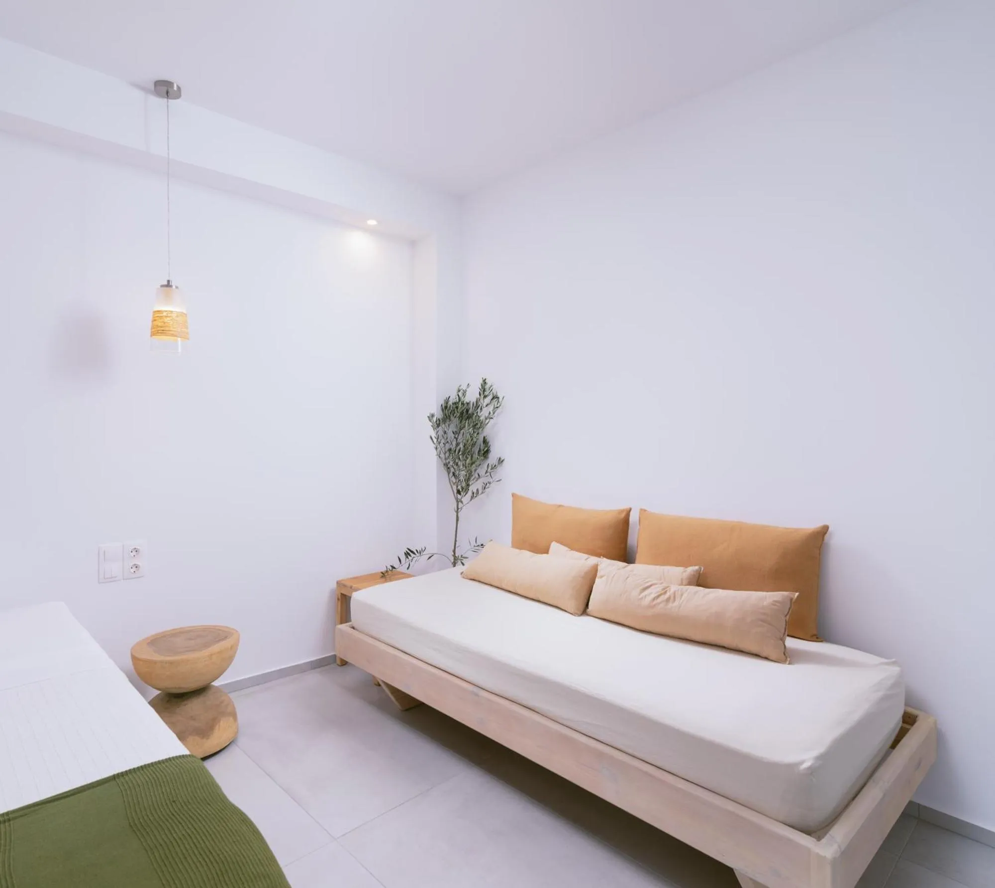 Bed in Die Zwei Brüder Art & Suites