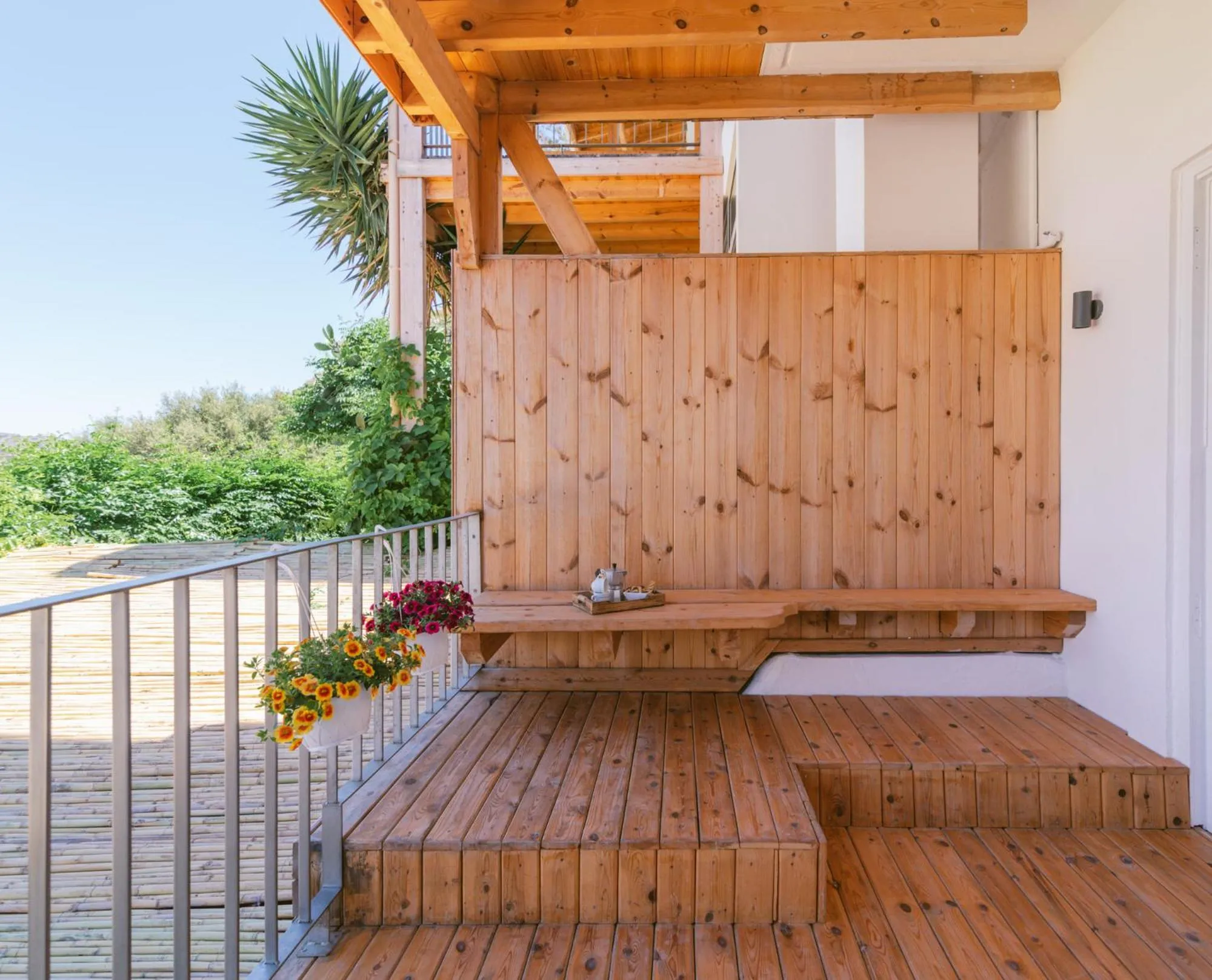 Die Zwei Brüder Art & Suites