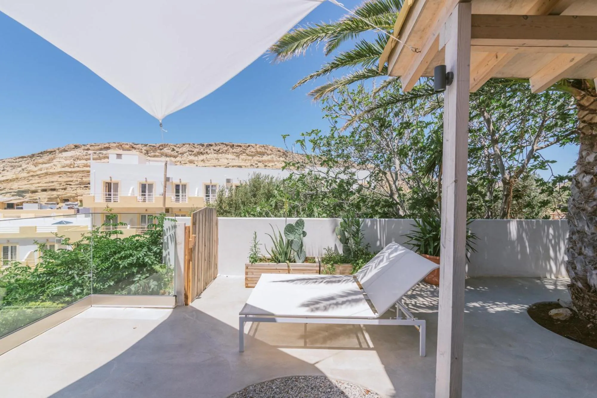 Die Zwei Brüder Art & Suites