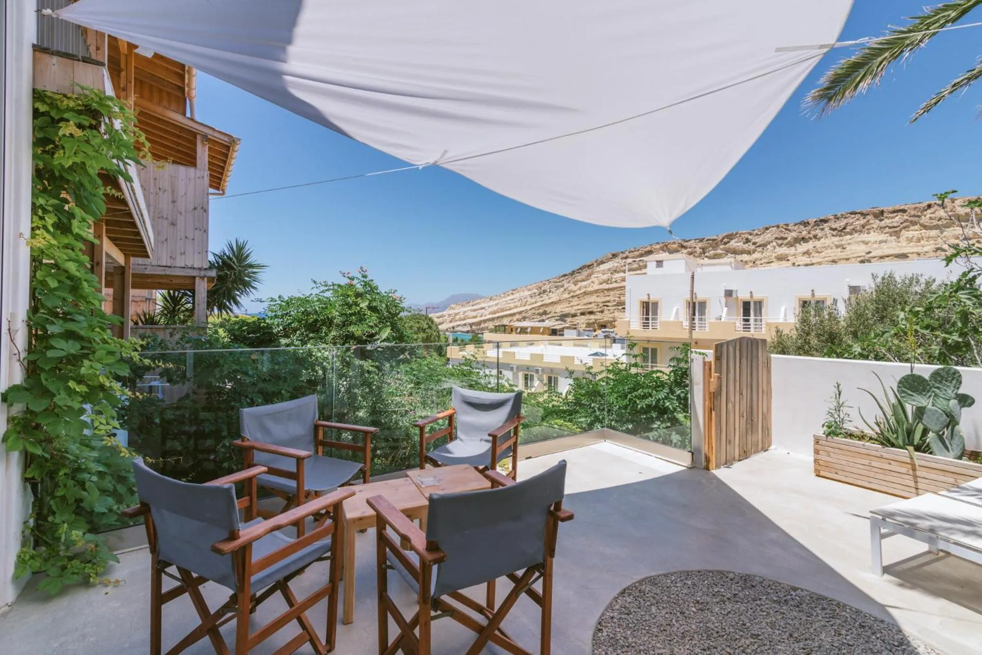 Die Zwei Brüder Art & Suites