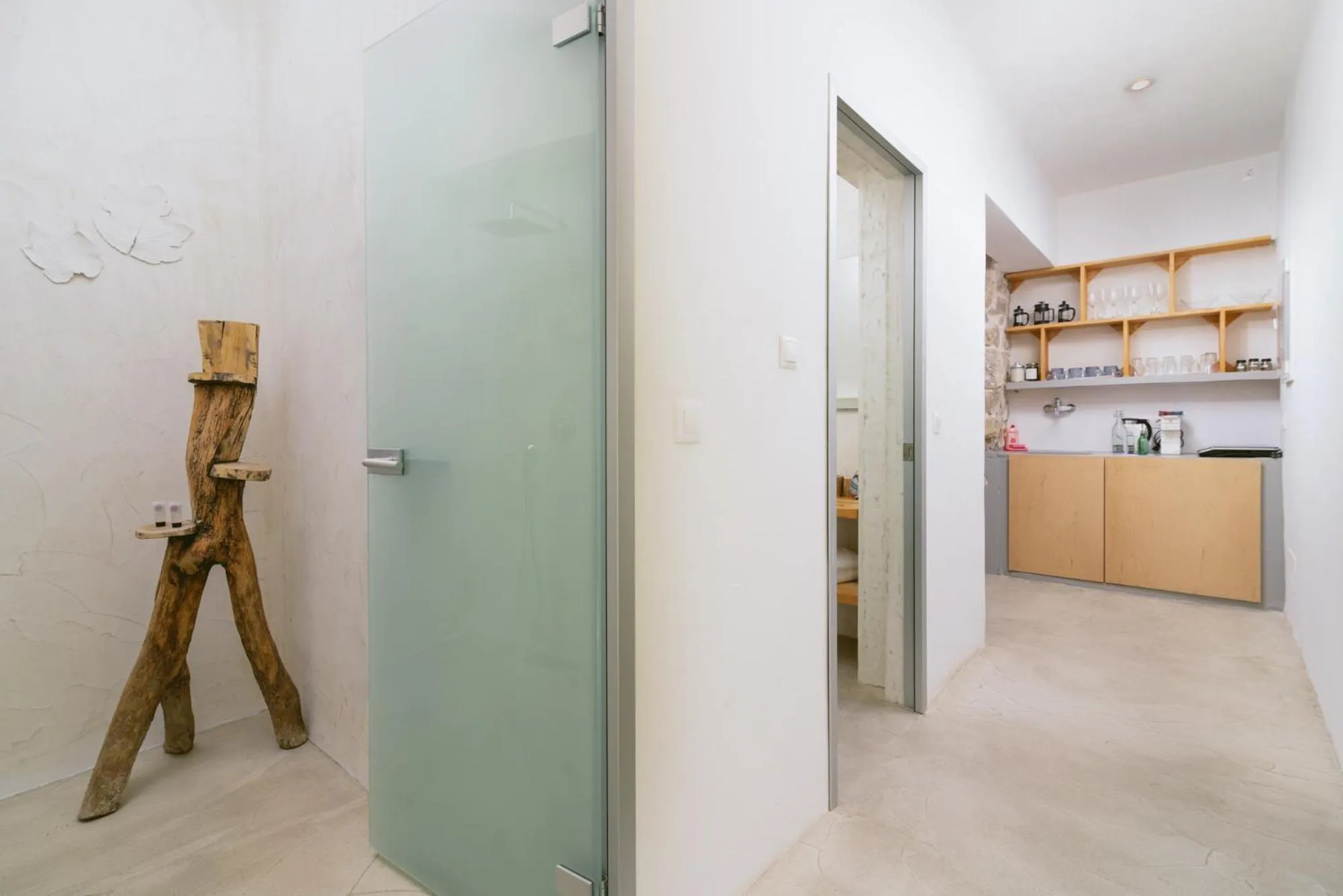 Die Zwei Brüder Art & Suites