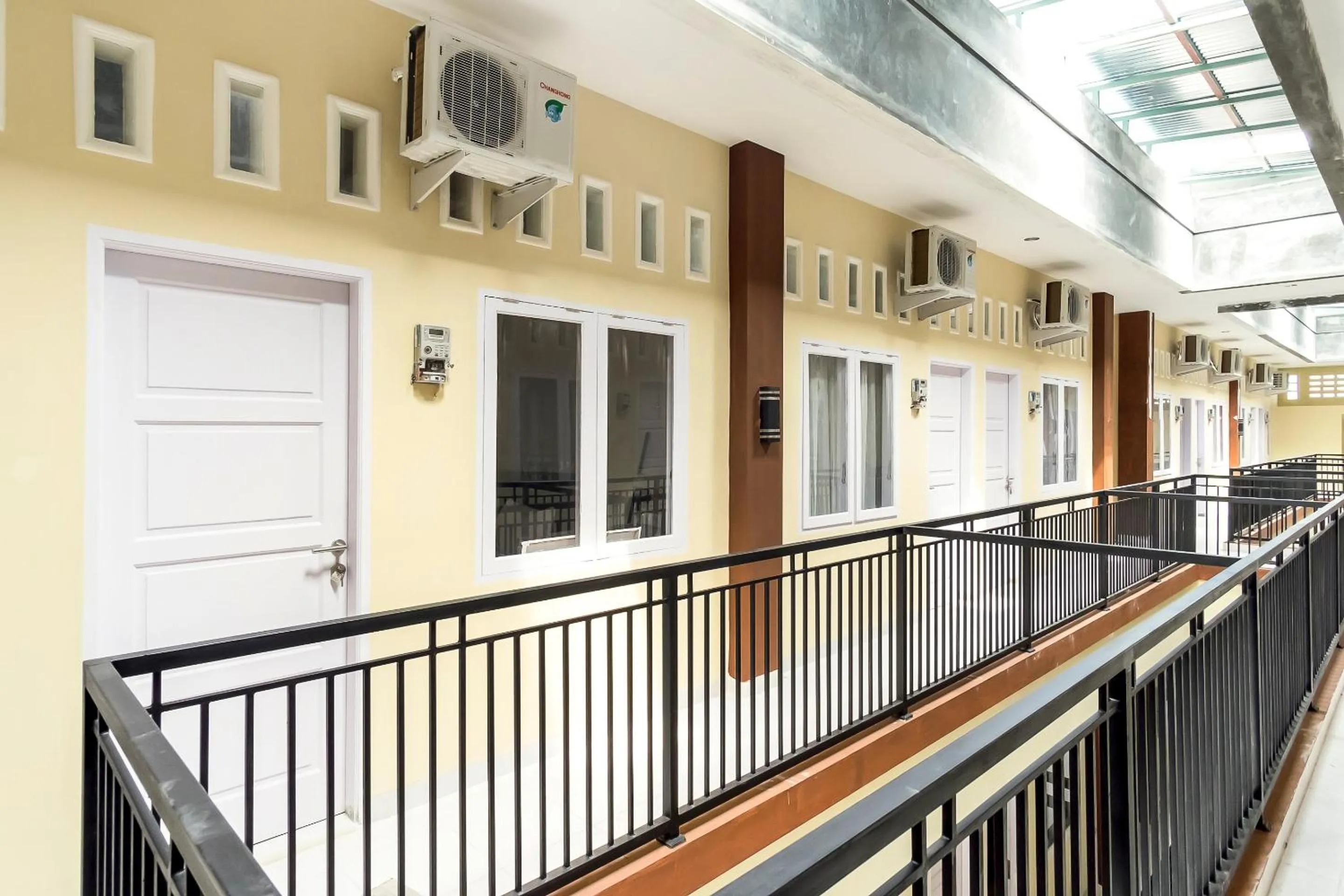 Lobby or reception in Capital O 873 Kamani Homestay Syariah