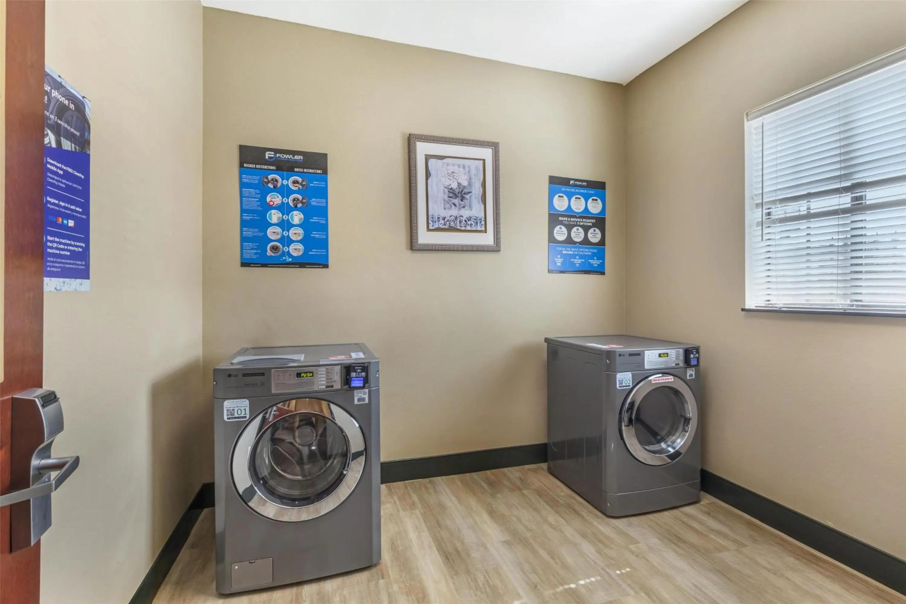 laundry in Best Western Mineola Inn