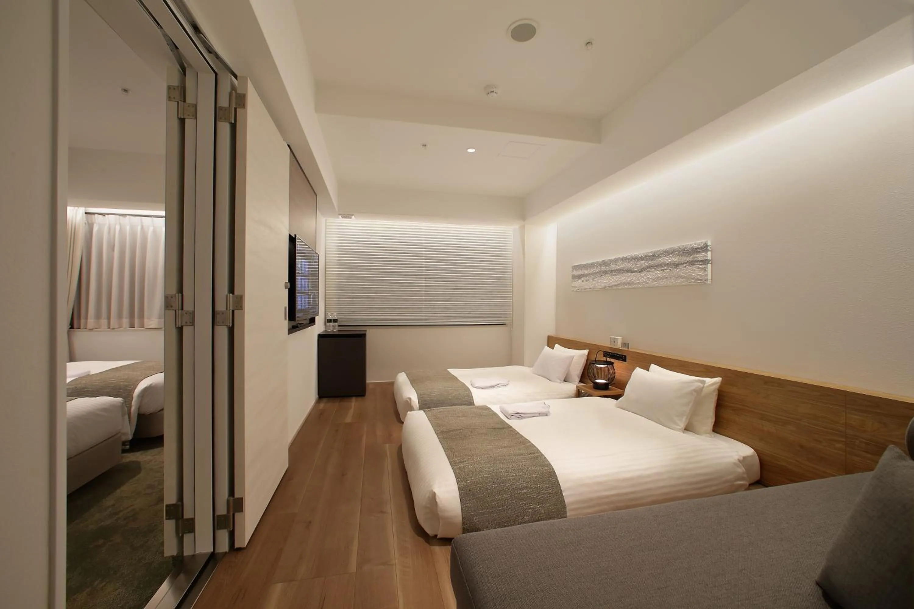 Photo of the whole room, Bed in ORIENTAL HOTEL KYOTO ROKUJO