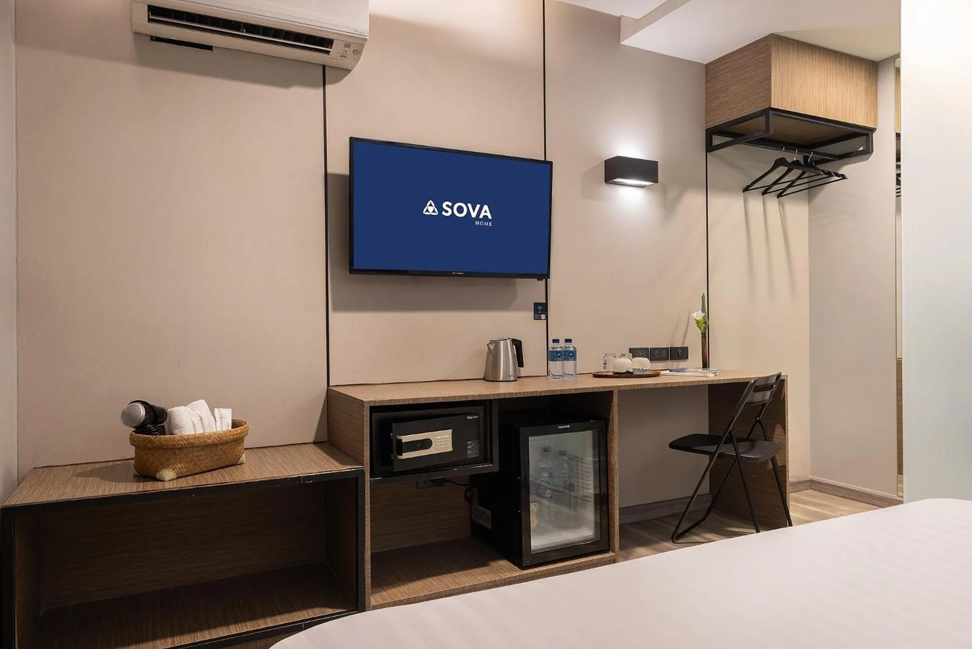 TV and multimedia in SOVA Hotel Bangkok