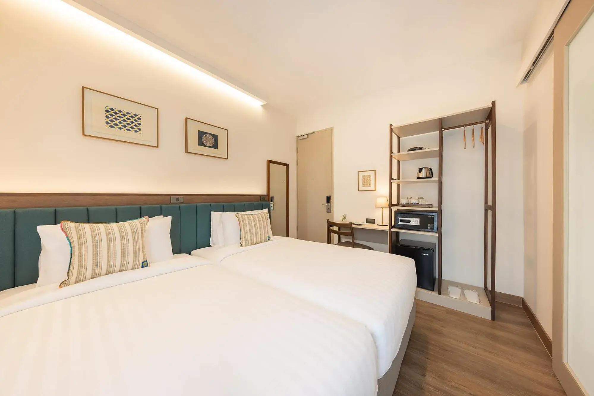 Deluxe Twin Room in SOVA Hotel Bangkok Deluxe Twin Room in SOVA Hotel Bangkok