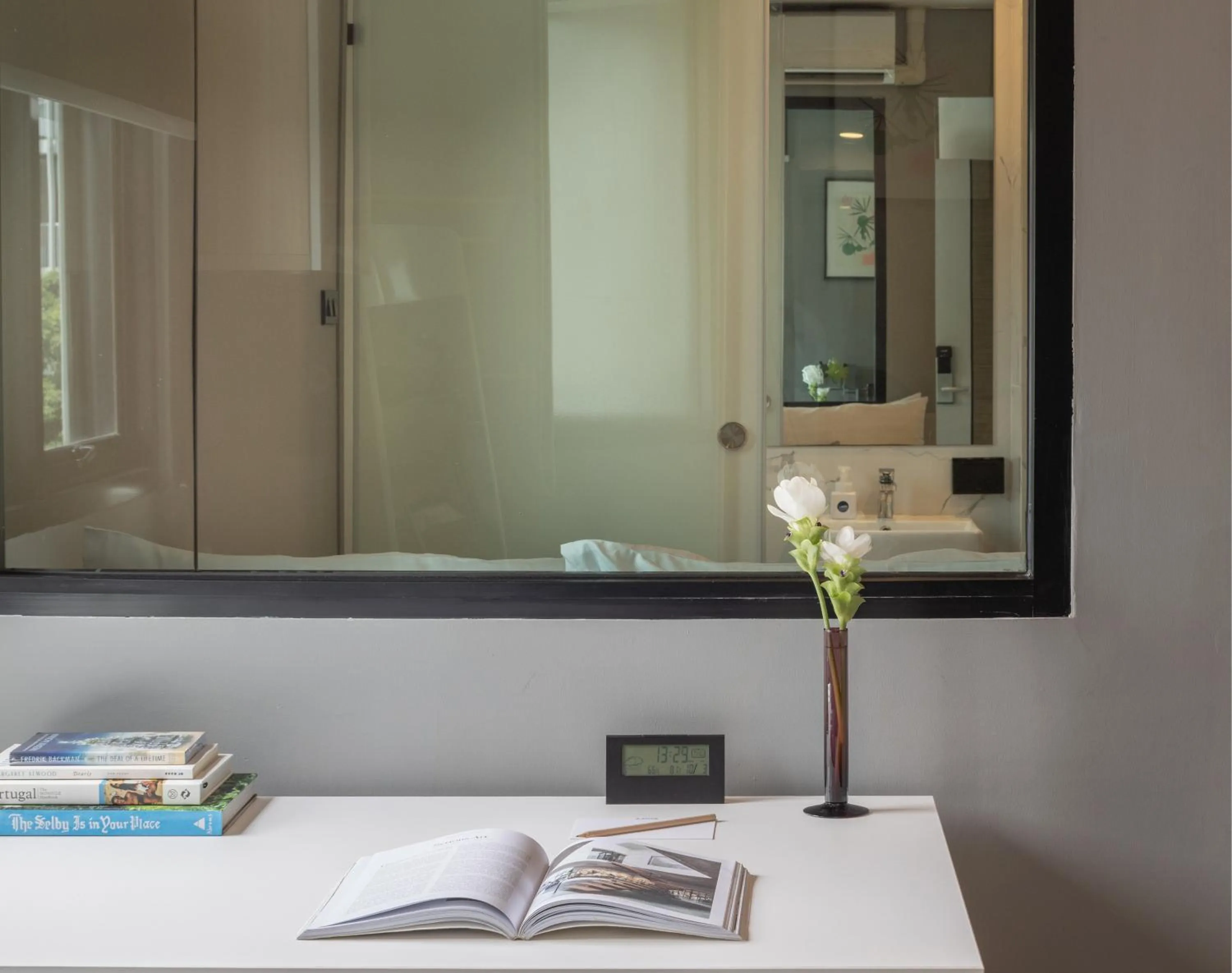 Seating area in SOVA Hotel Bangkok