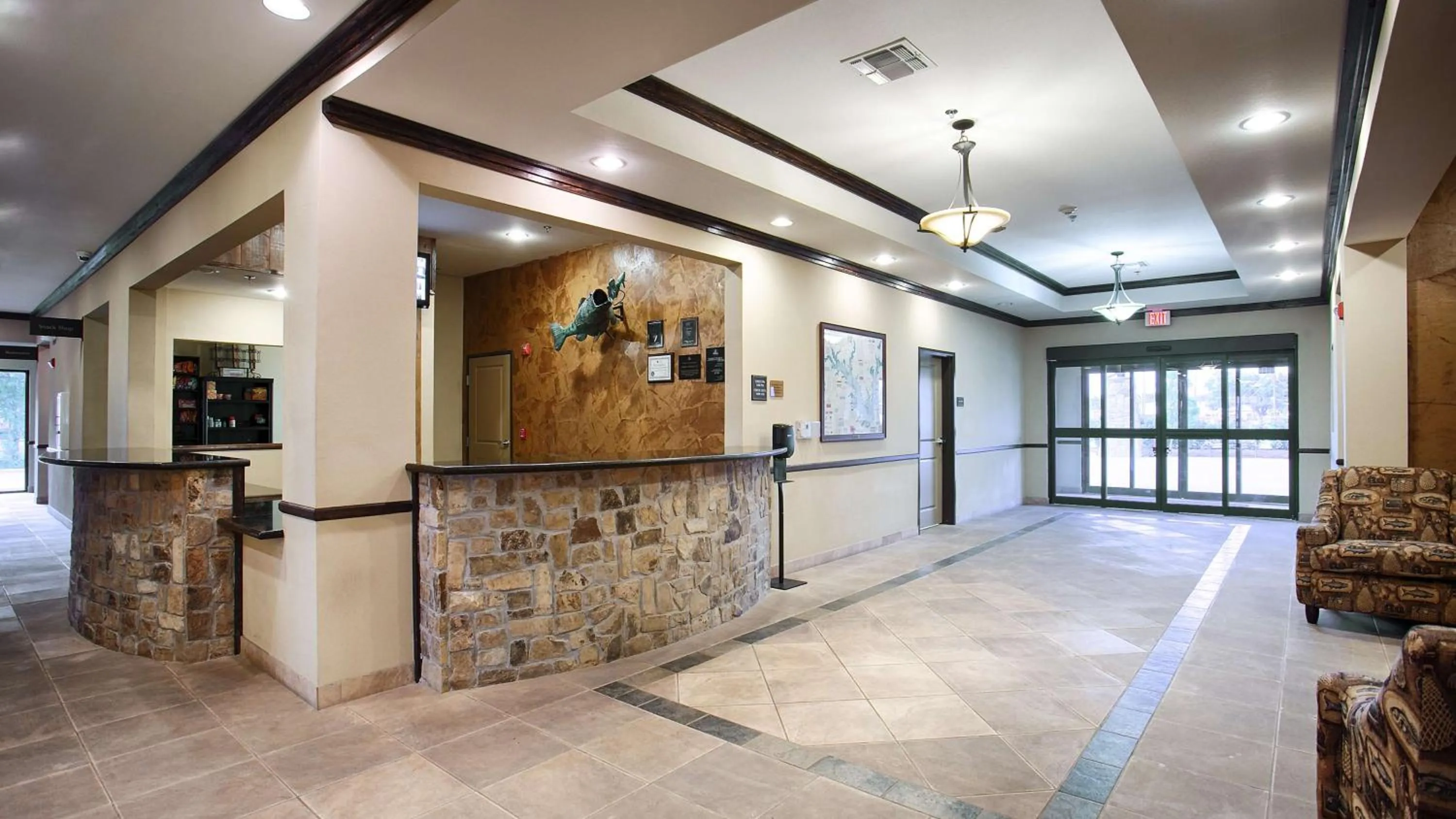 Lobby or reception in Best Western Plus Emory at Lake Fork Inn & Suites