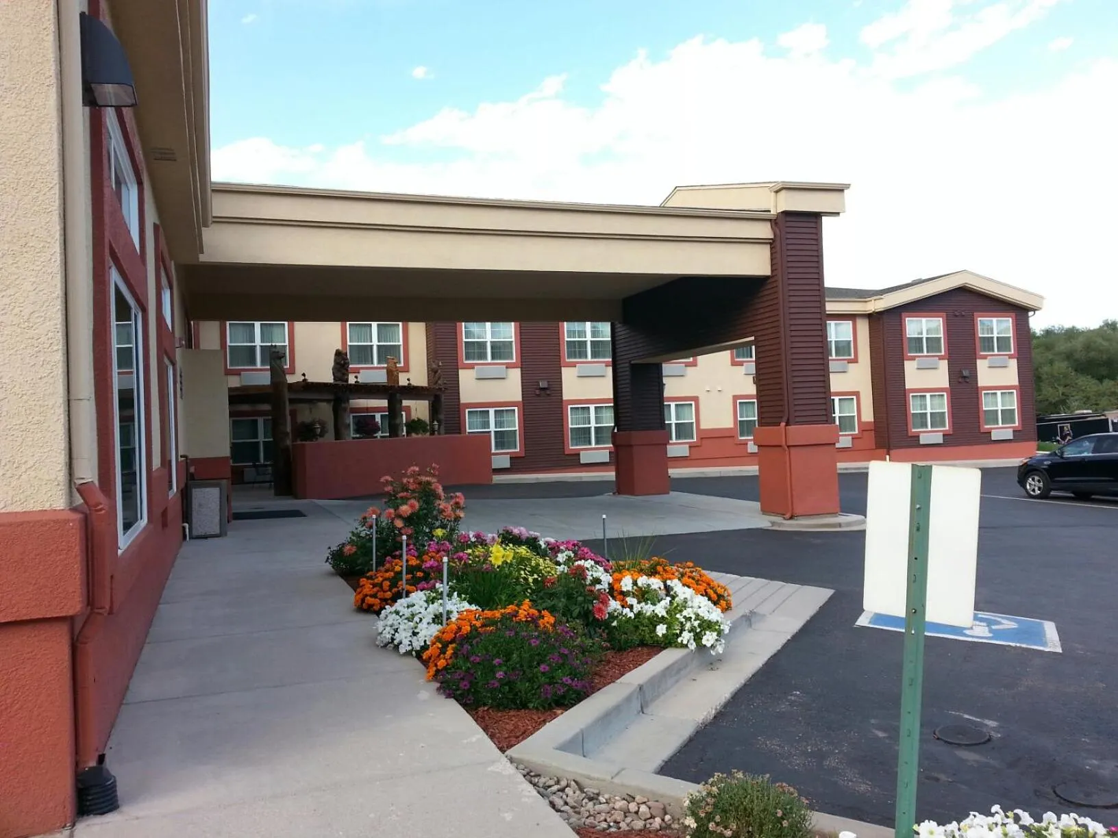 Facade/entrance in Days Inn by Wyndham Manitou Springs