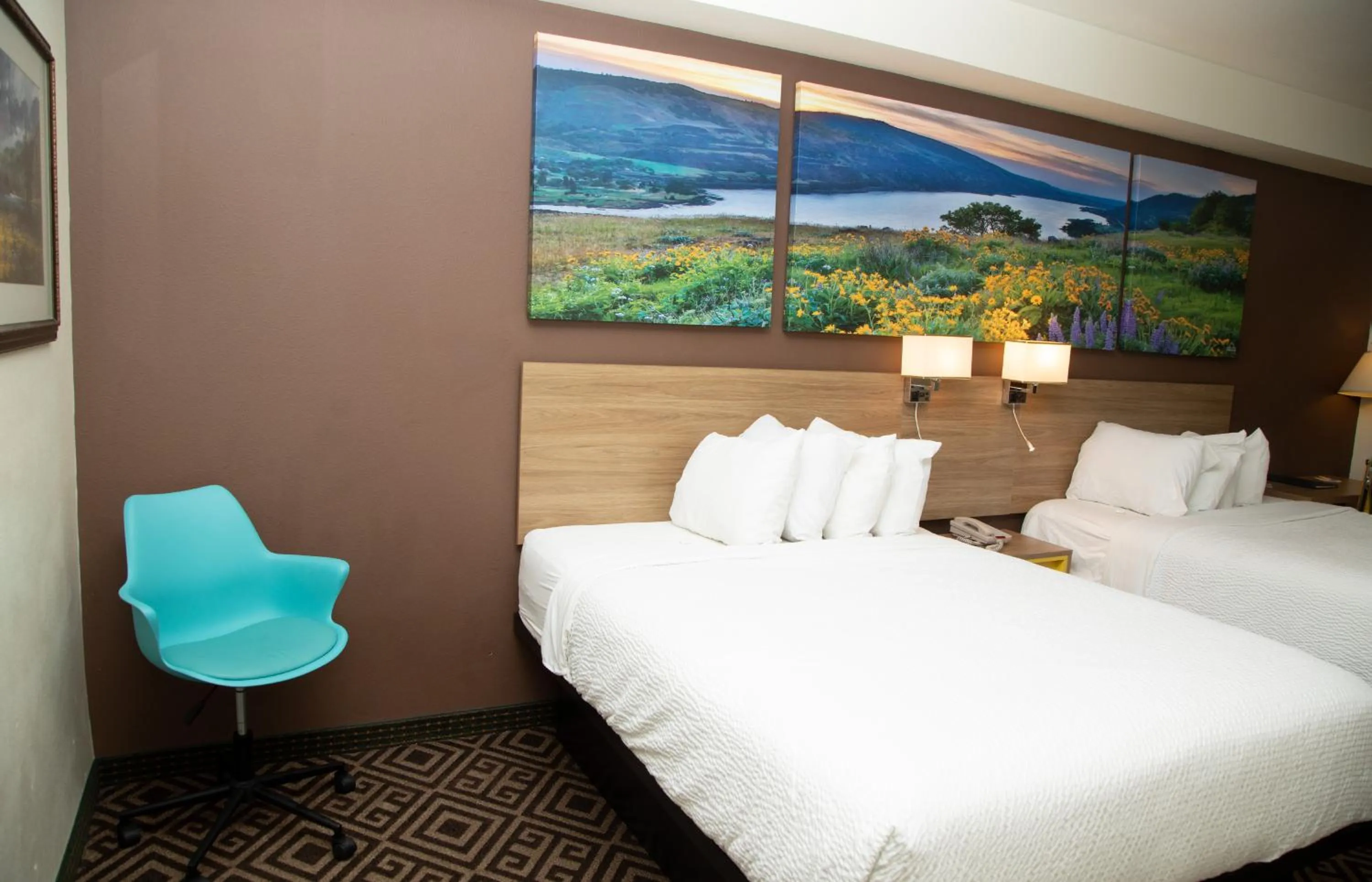 Bedroom, Bed in Days Inn by Wyndham Manitou Springs