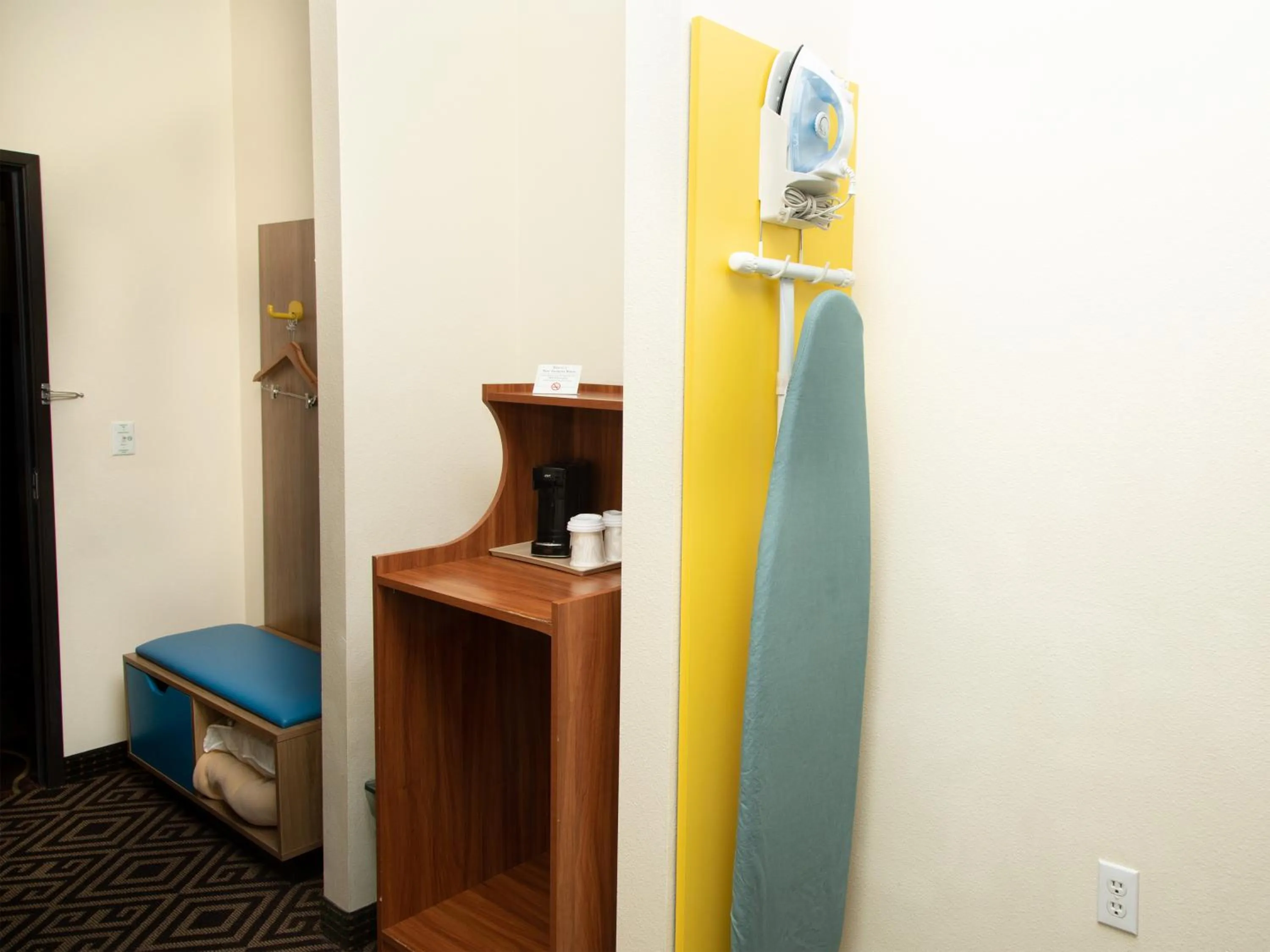 furniture in Days Inn by Wyndham Manitou Springs