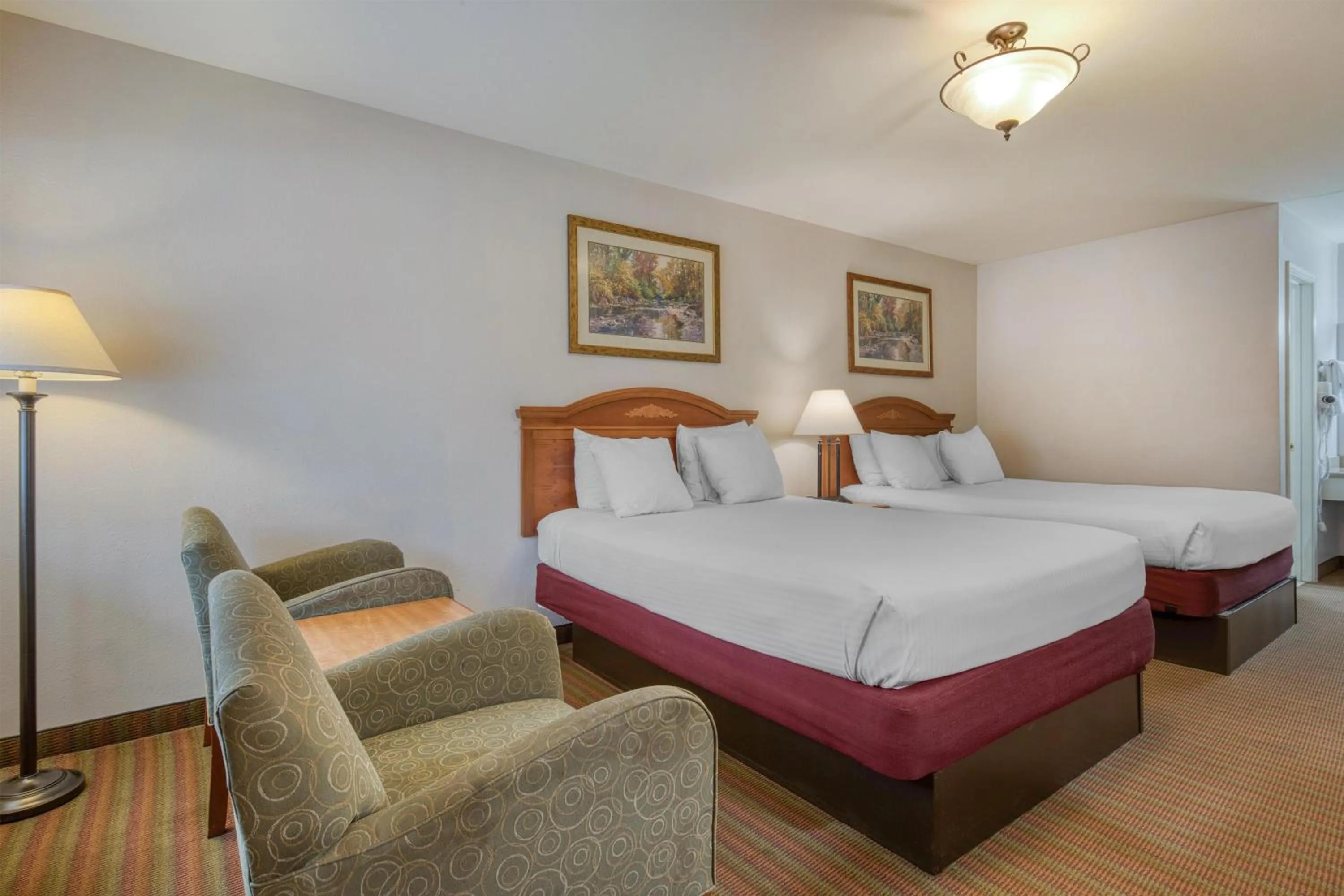 Bedroom, Bed in SureStay Hotel by Best Western Leesville