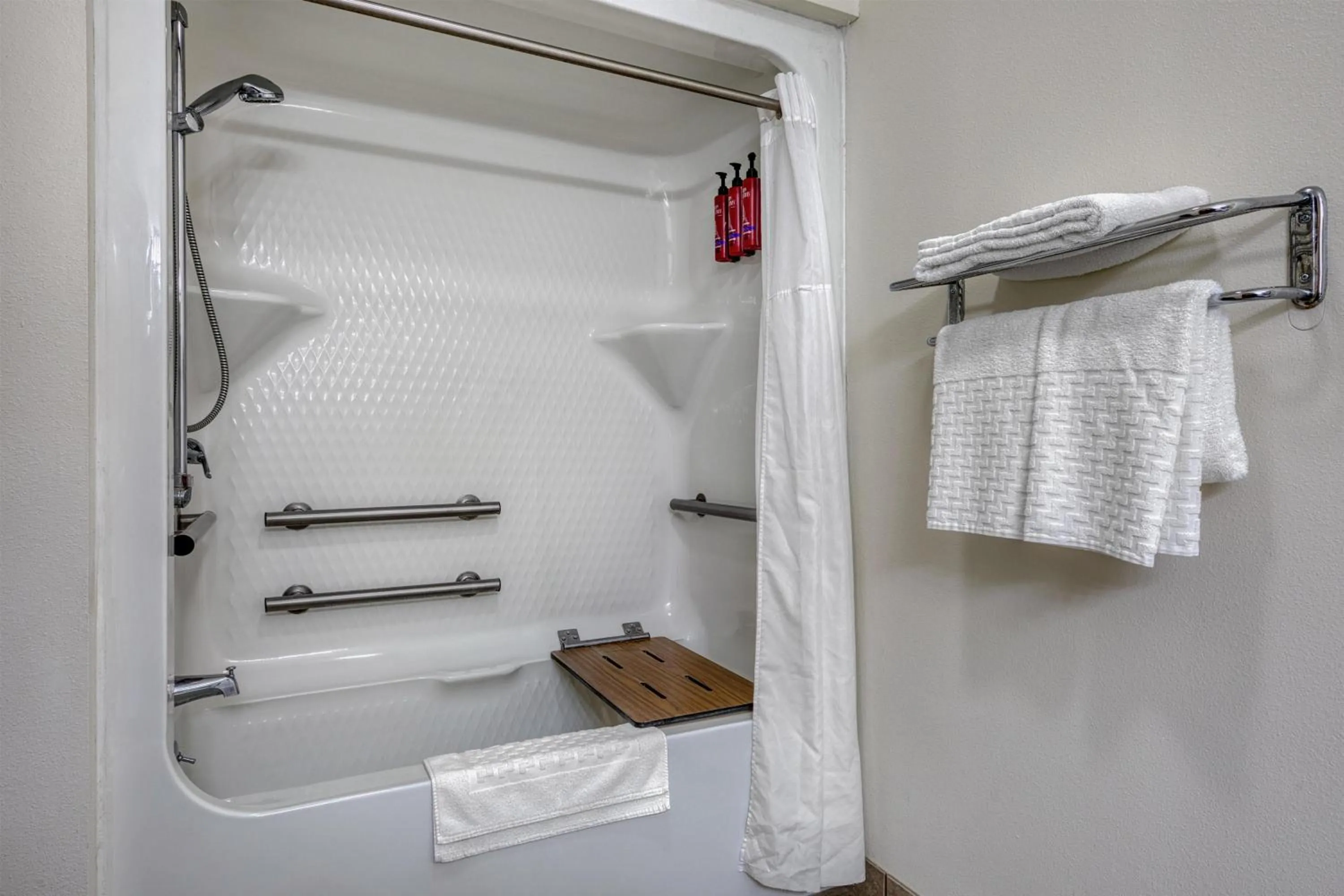 Bathroom in SureStay Hotel by Best Western Leesville