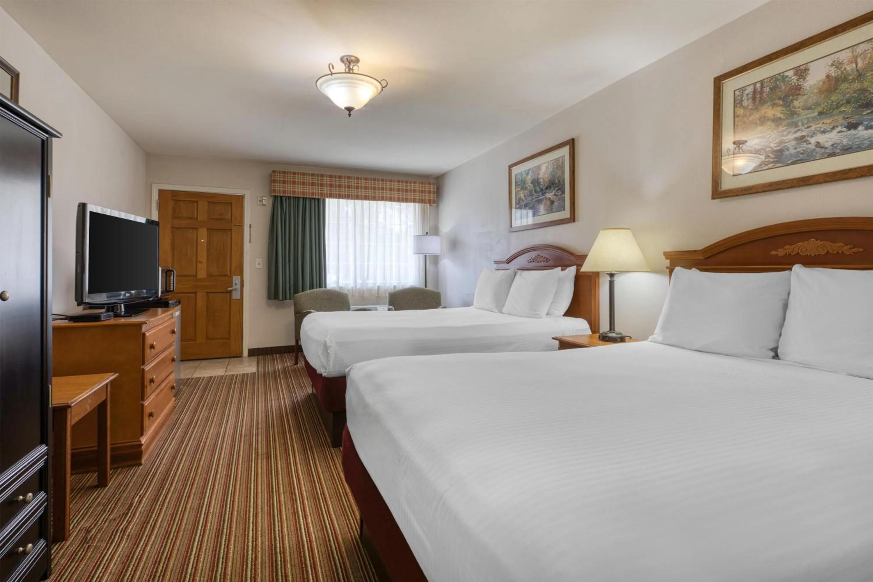 Bedroom, Bed in SureStay Hotel by Best Western Leesville