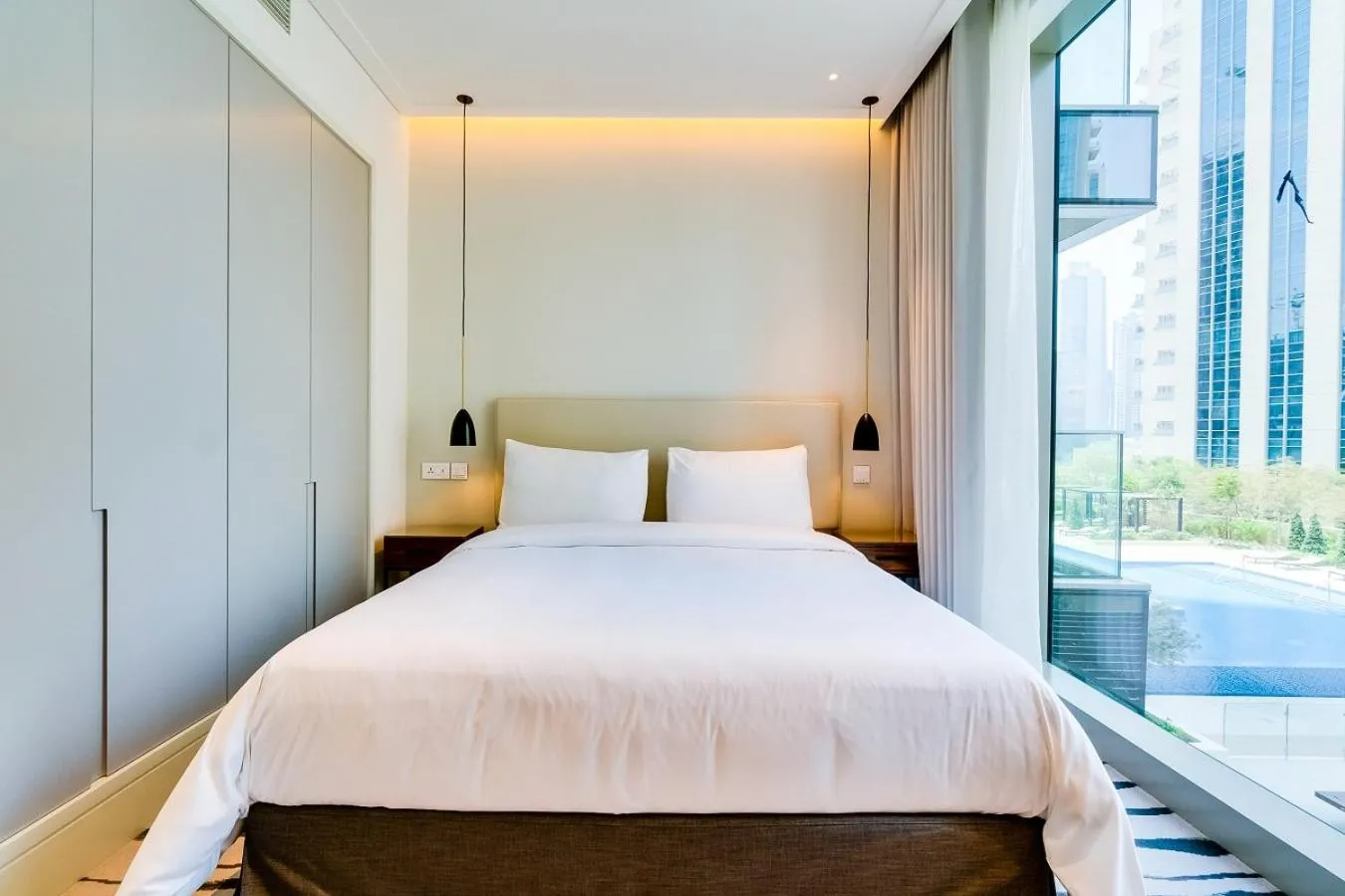 Bed in Vida Downtown Residences