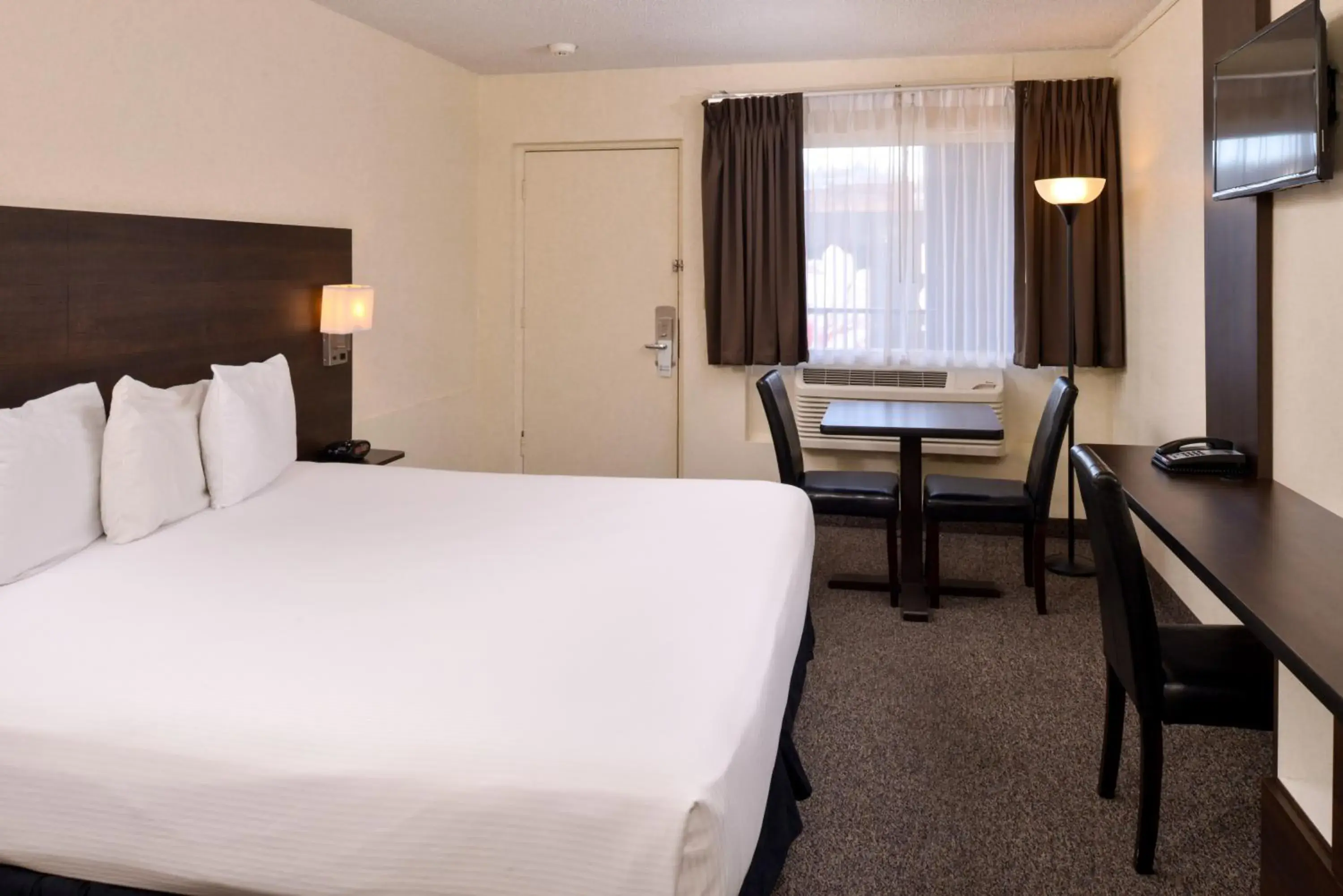 King Room in Steam Plant Hotel King Room in Steam Plant Hotel