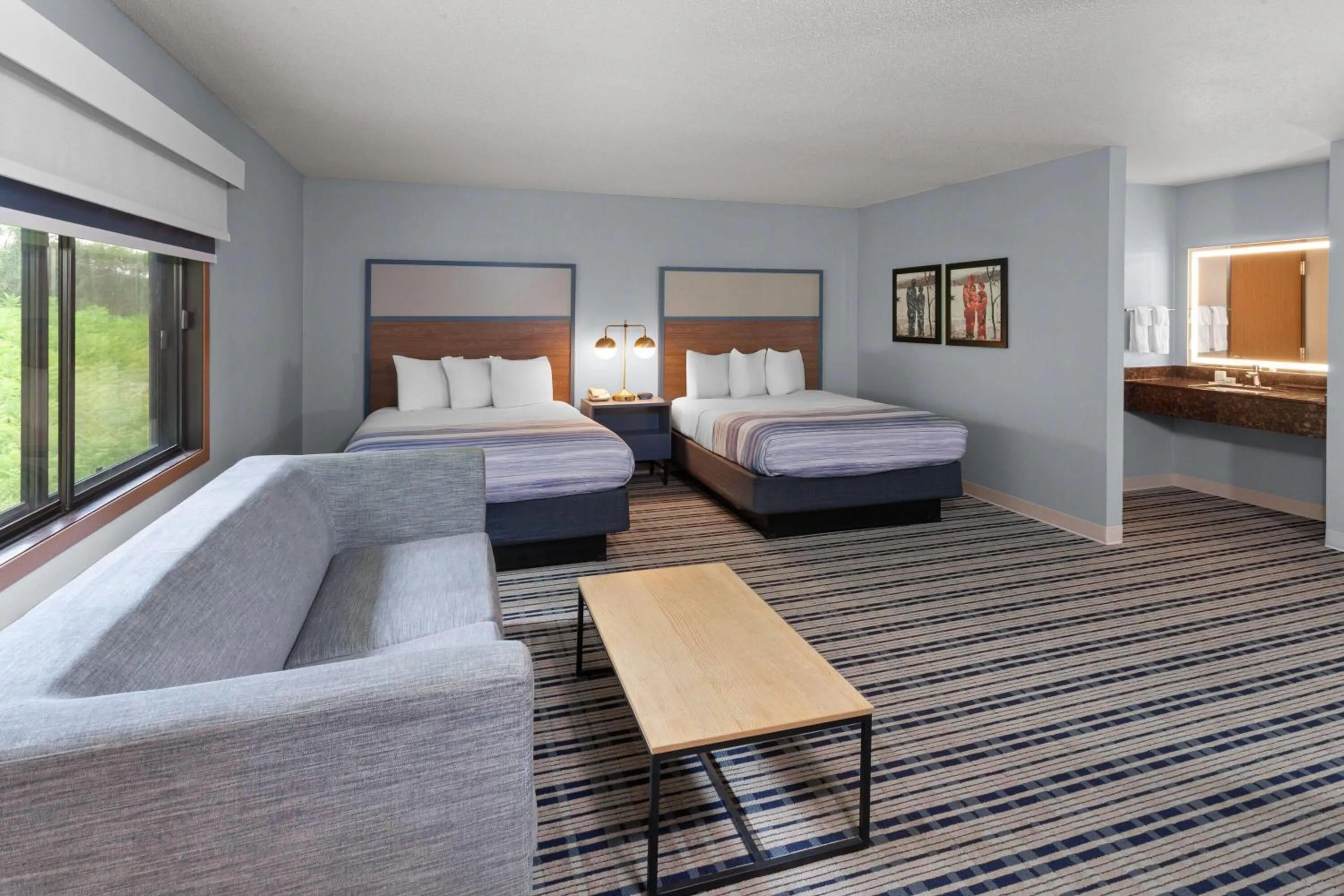 Photo of the whole room, Bed in AmericInn by Wyndham West Salem
