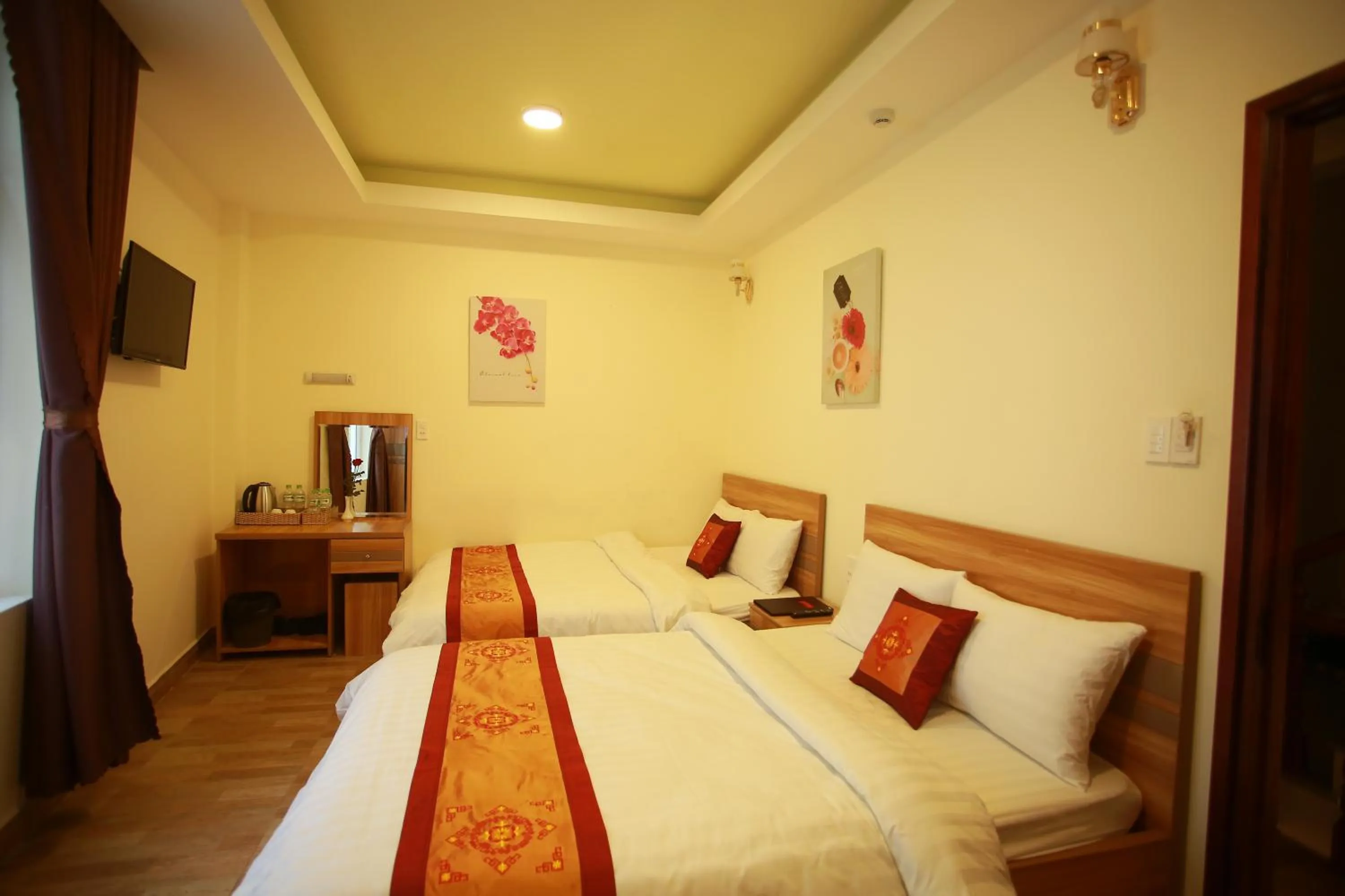 Bed in Vanilla Dalat Hotel