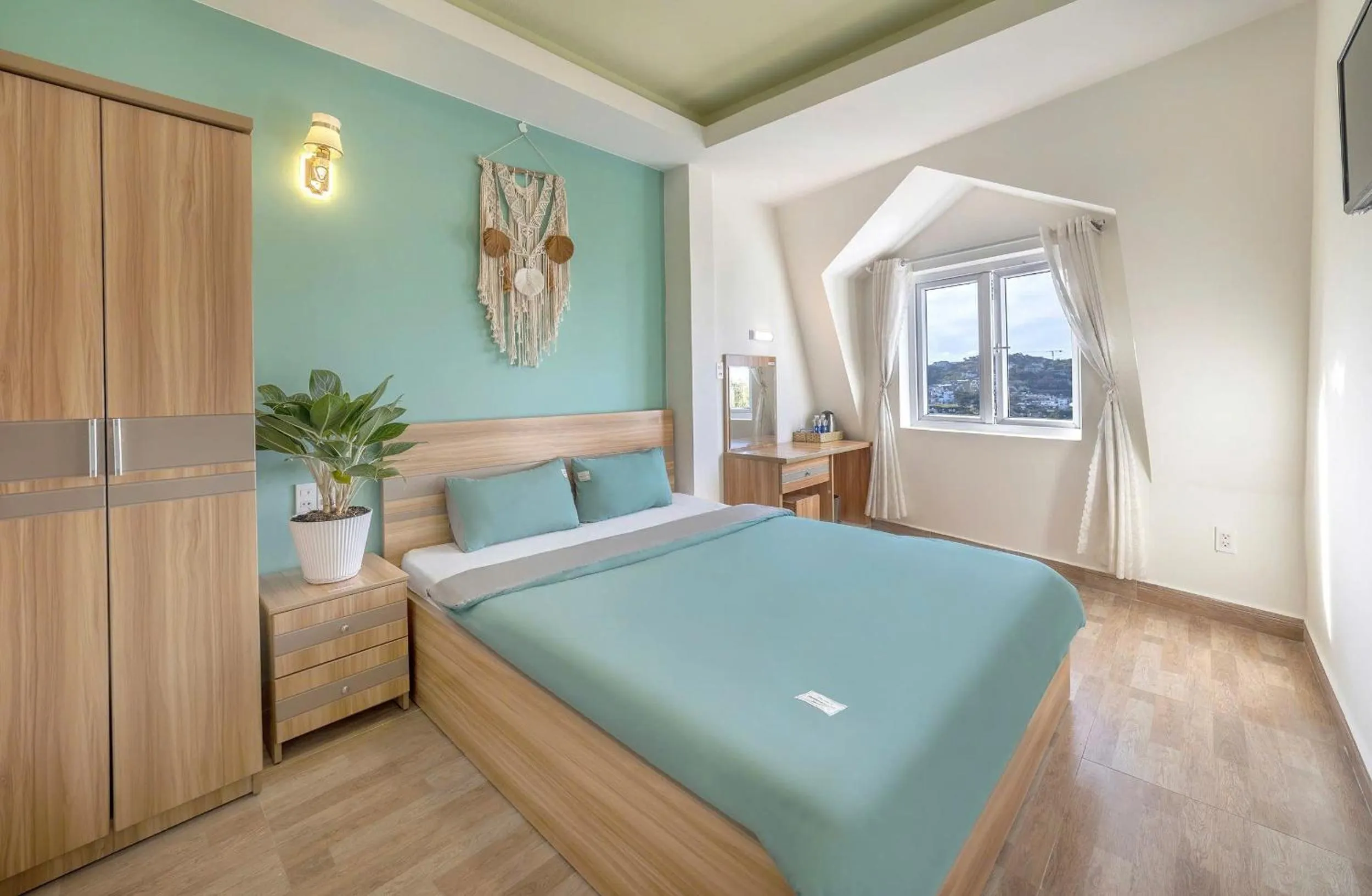 Bed in Vanilla Dalat Hotel