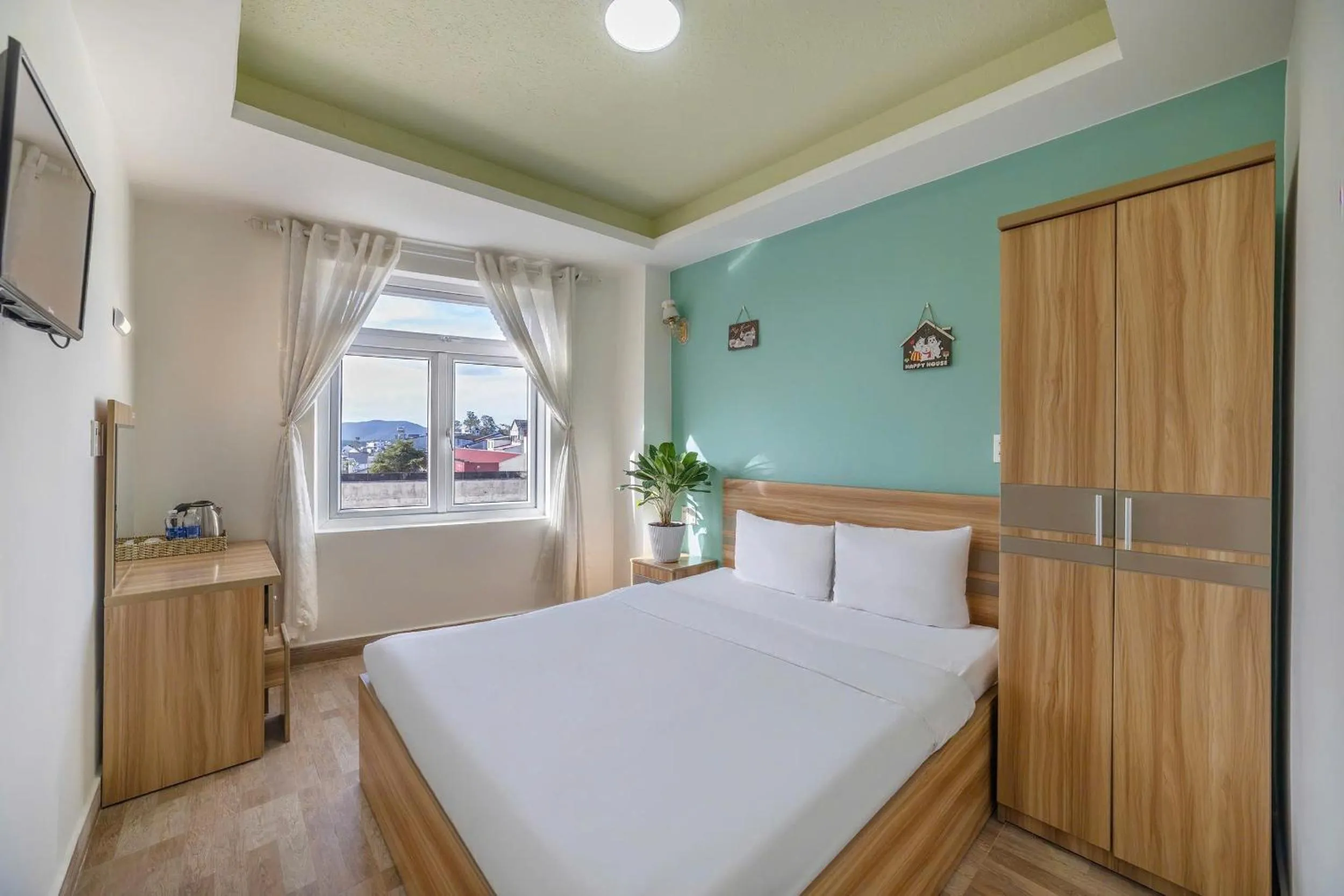 Bed in Vanilla Dalat Hotel