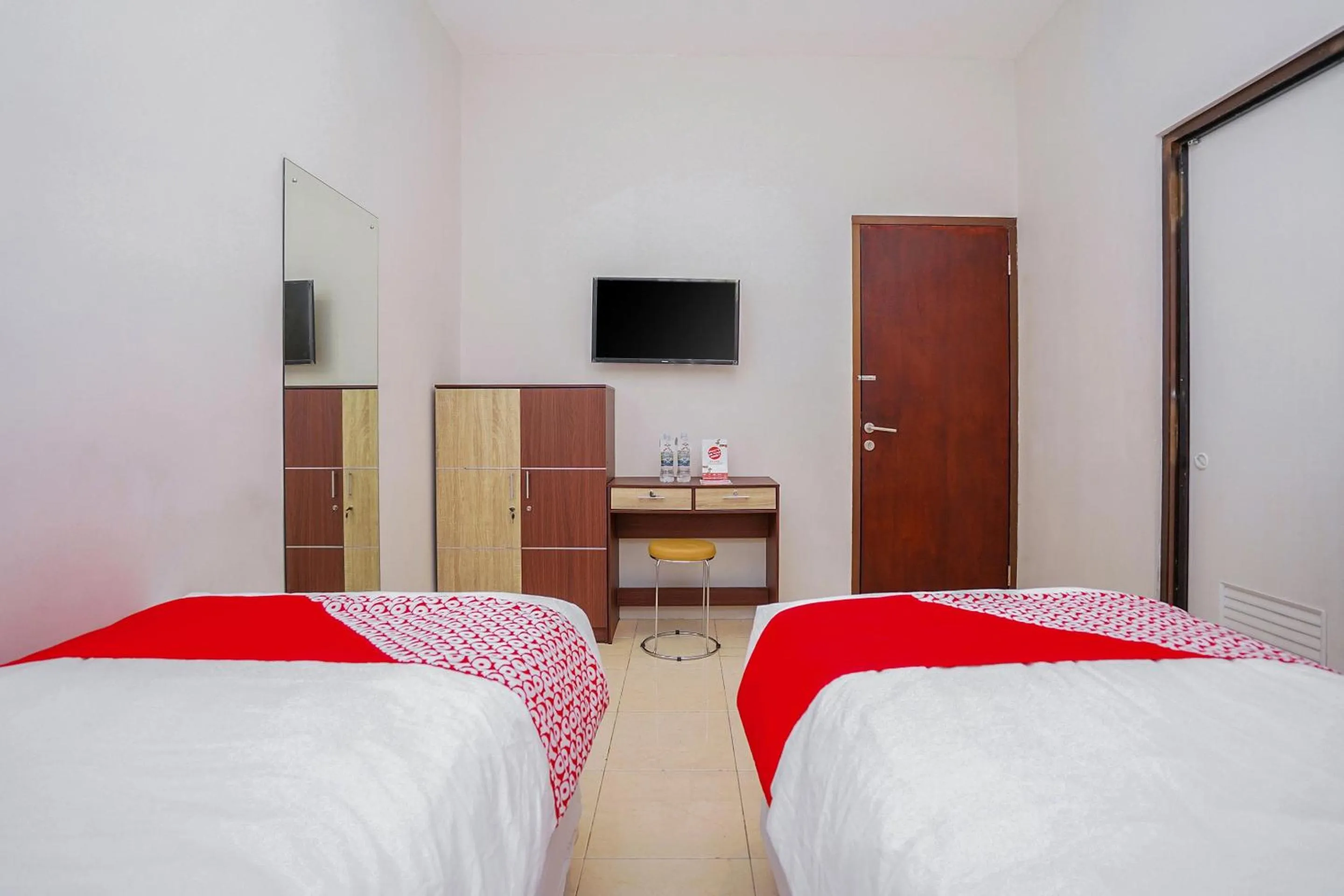 Bedroom, Bed in Super OYO Capital O 1086 '2oscar