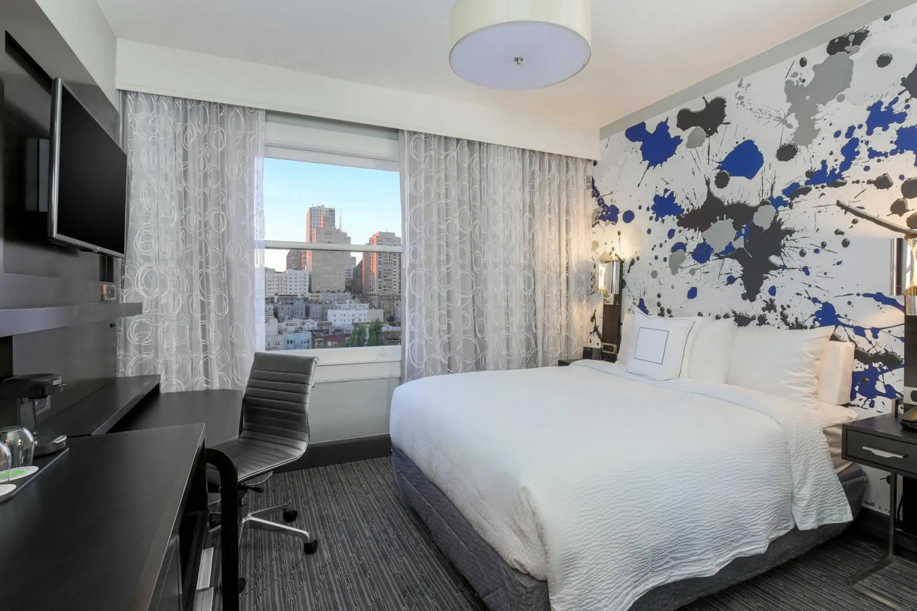 Queen Room with City View in Courtyard by Marriott San Francisco Union Square Queen Room with City View in Courtyard by Marriott San Francisco Union Square