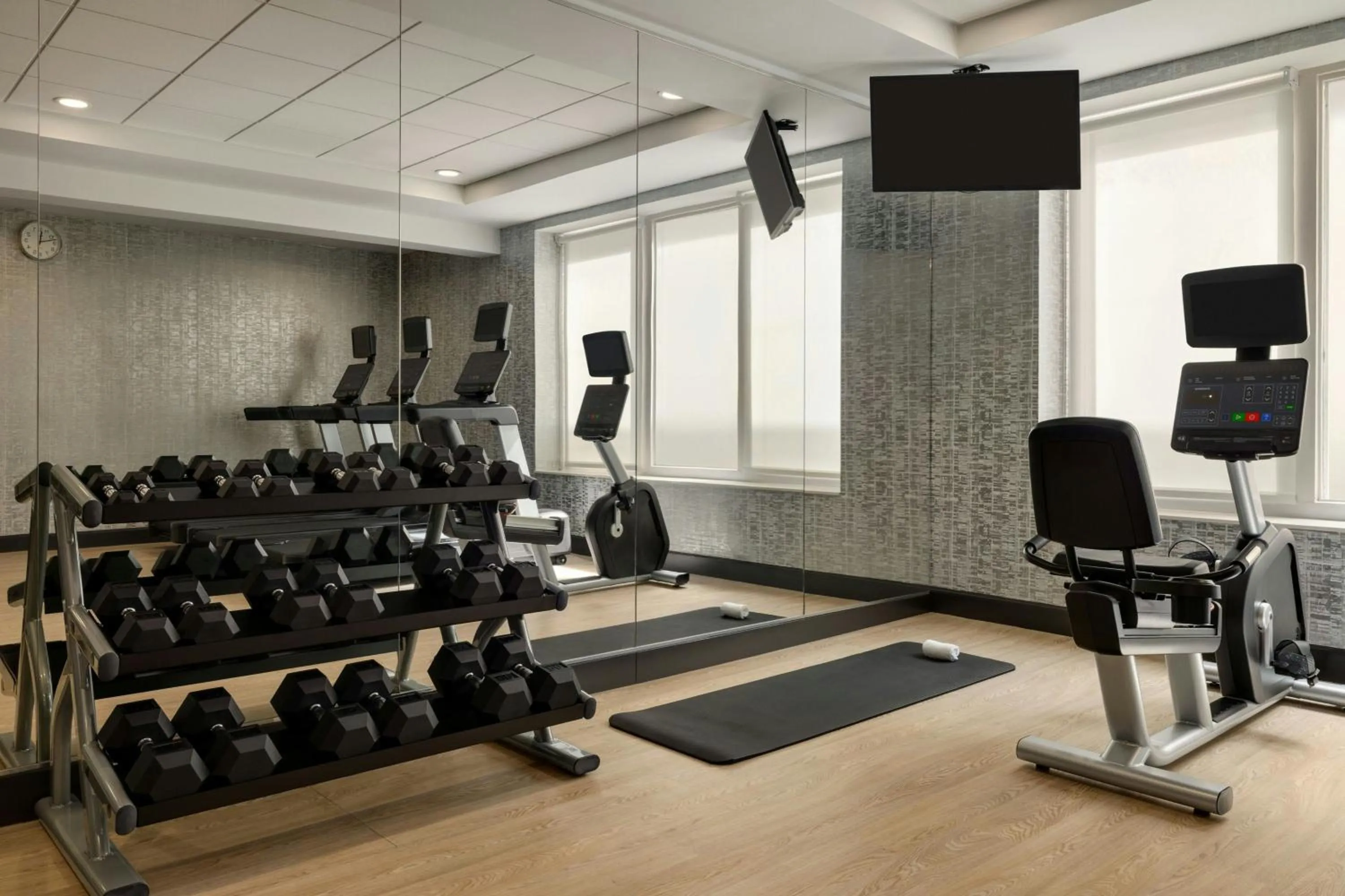 Fitness centre/facilities in Courtyard by Marriott San Francisco Union Square