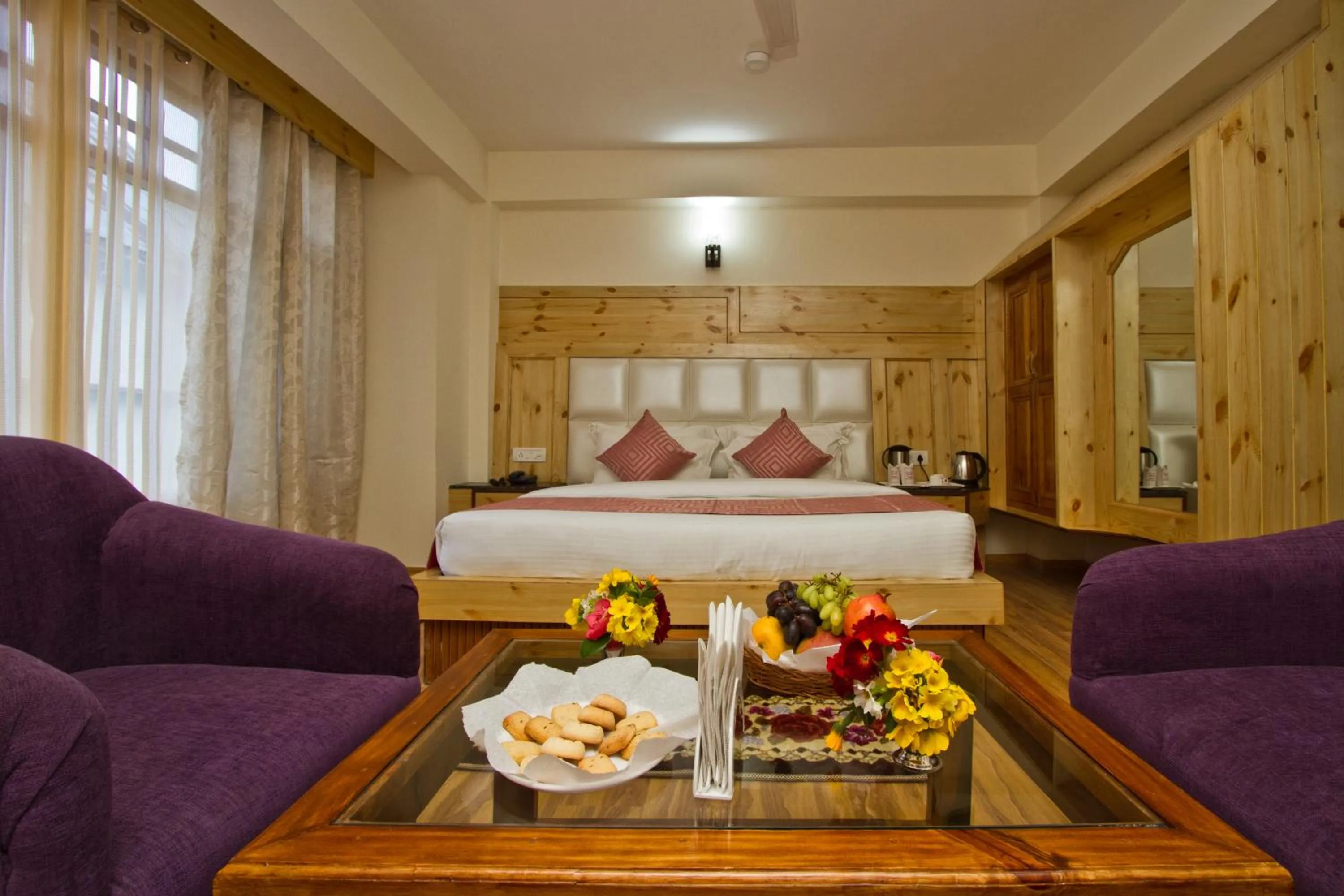 Bed in Hotel Hayer Regency