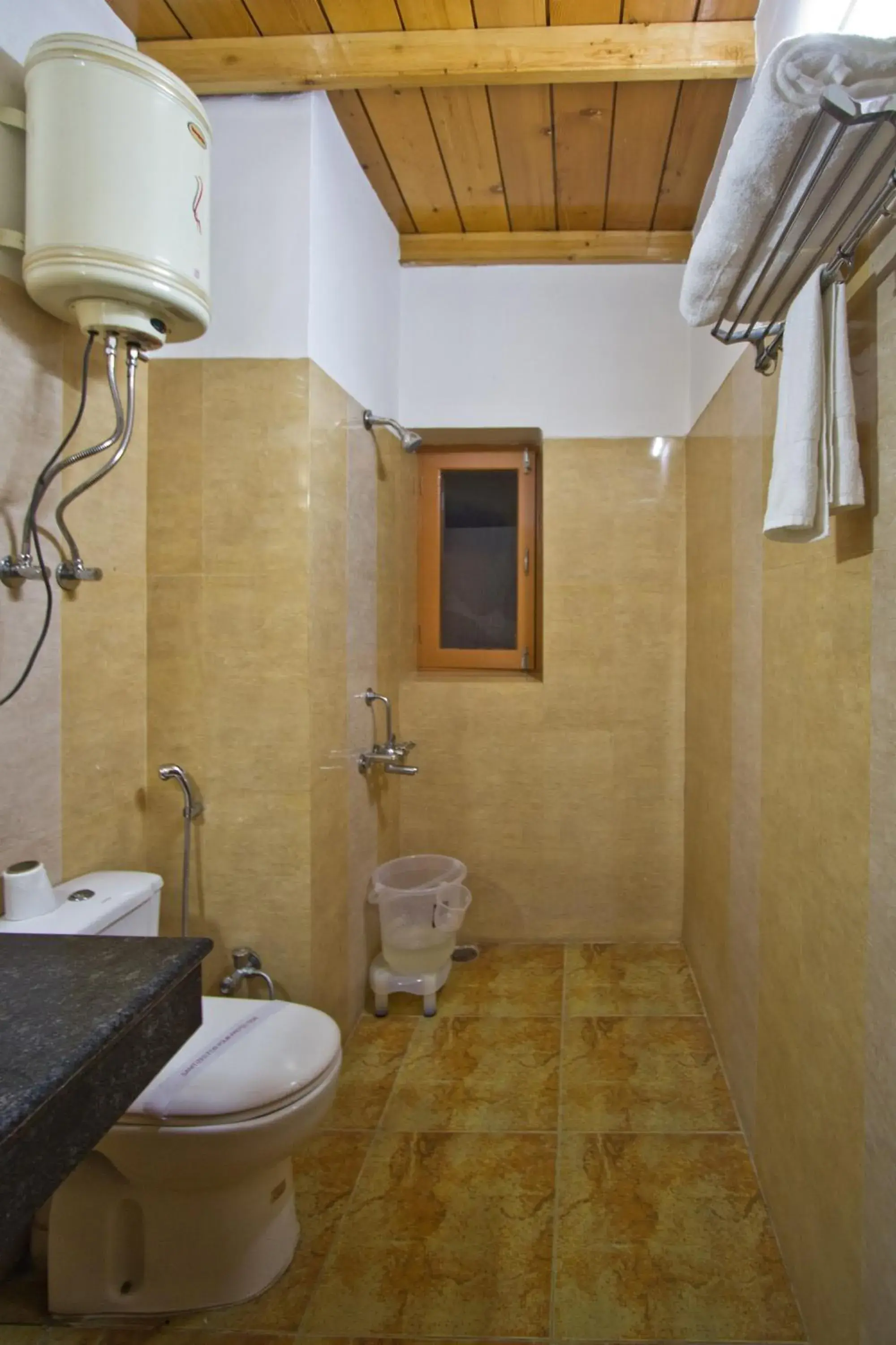 Double Room with Balcony in Hotel Hayer Regency Double Room with Balcony in Hotel Hayer Regency