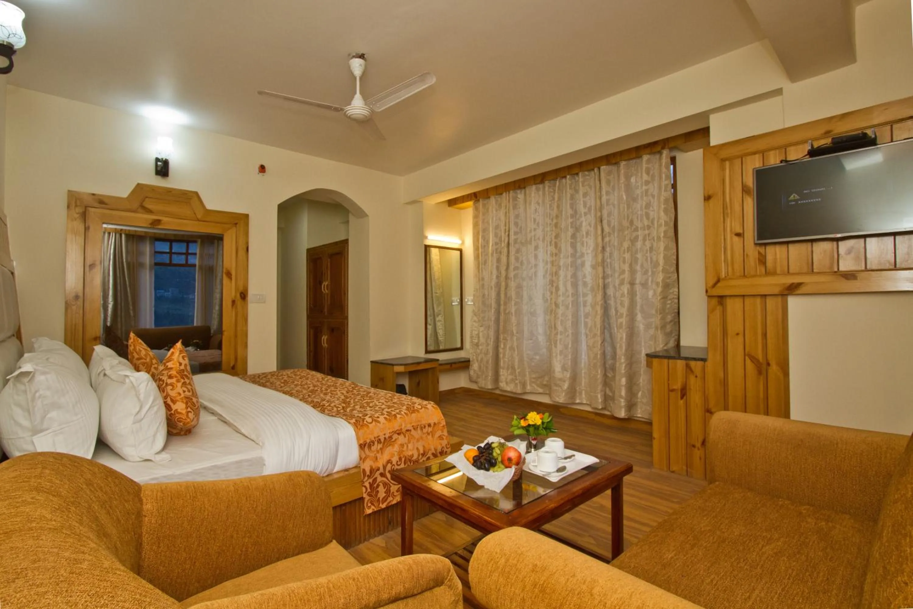 Seating area in Hotel Hayer Regency