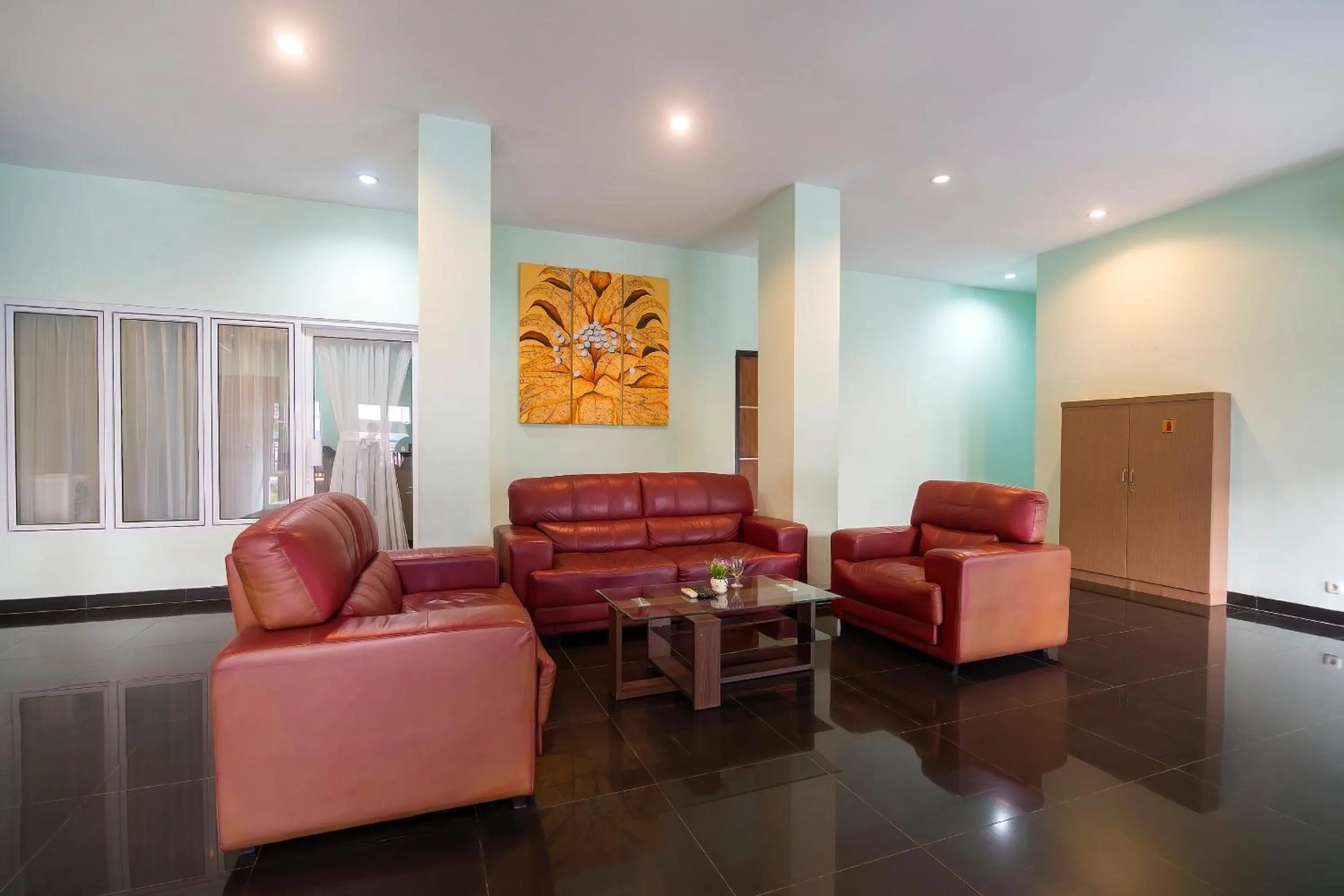 Lobby or reception in Hotel O Appartel Cempaka