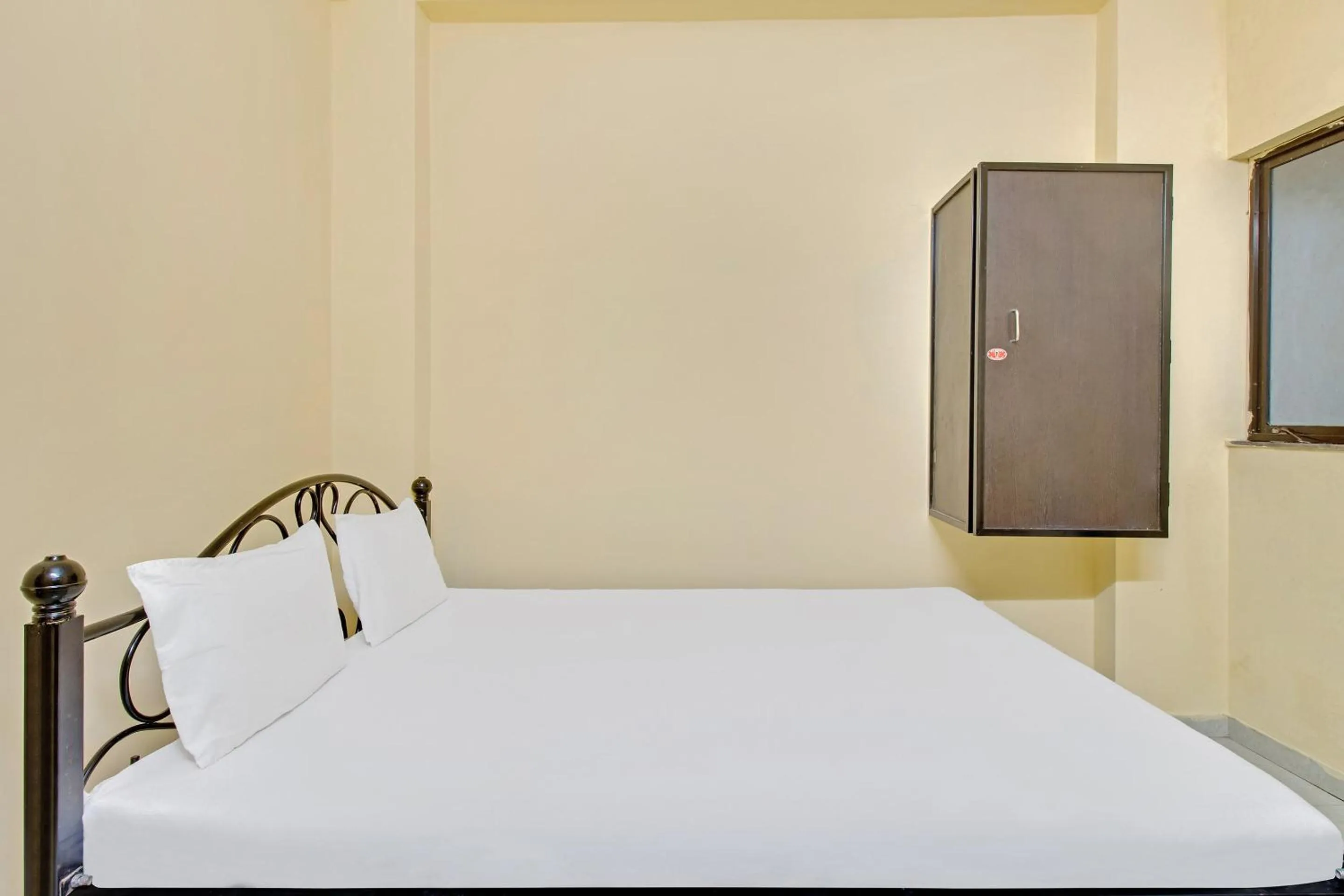 Bedroom in SPOT ON Sahara Yatri Niwas