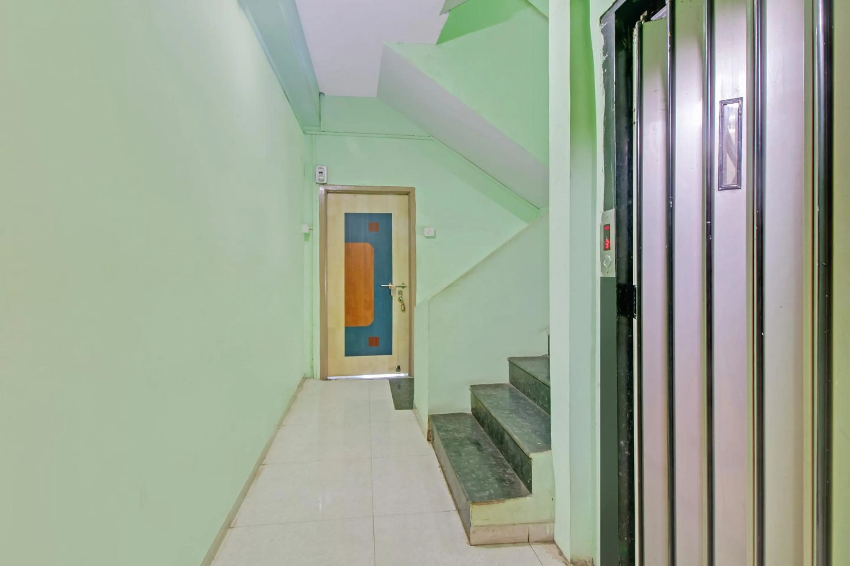 Lobby or reception in SPOT ON Sahara Yatri Niwas