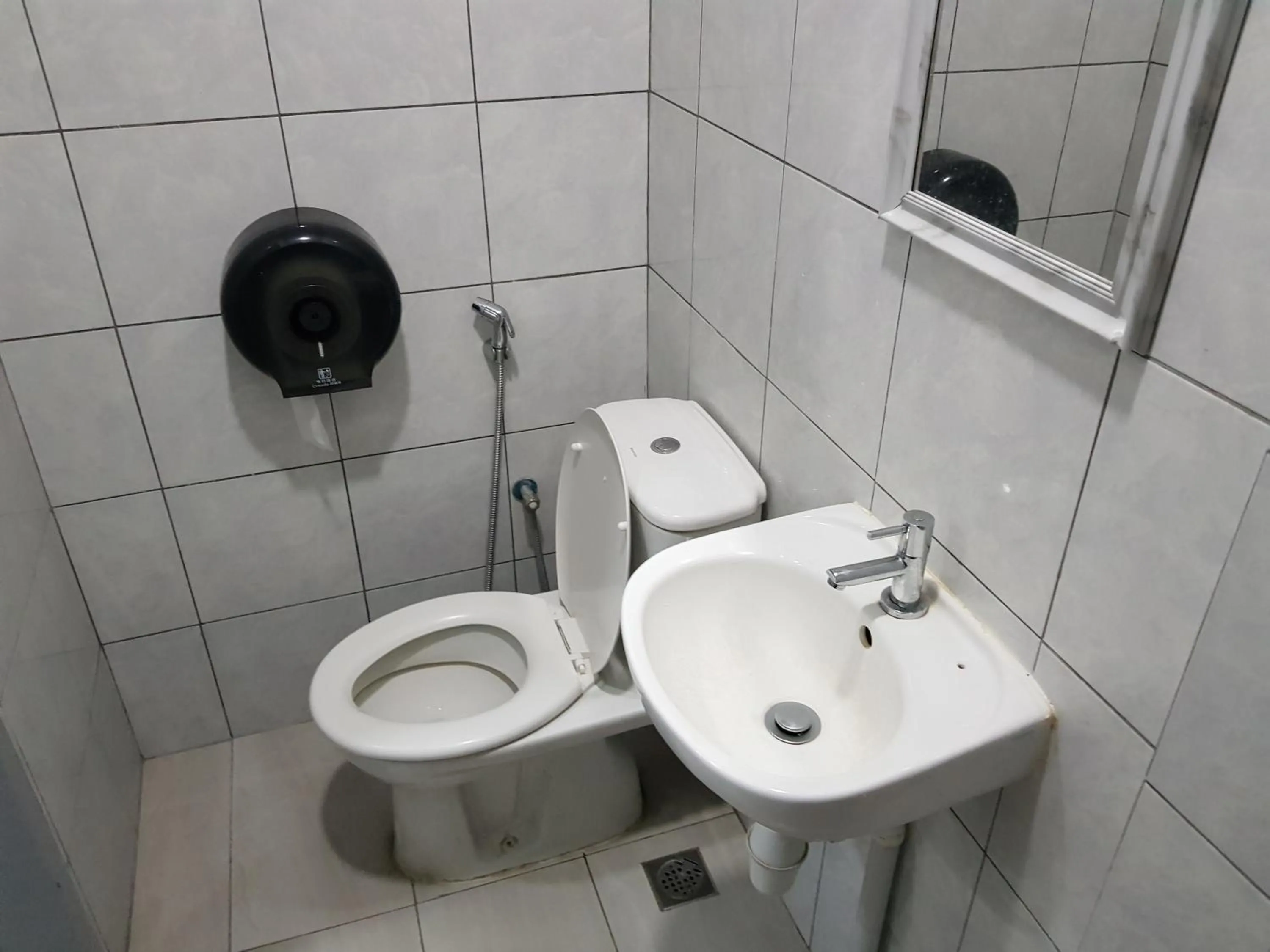 Toilet in Global Residency