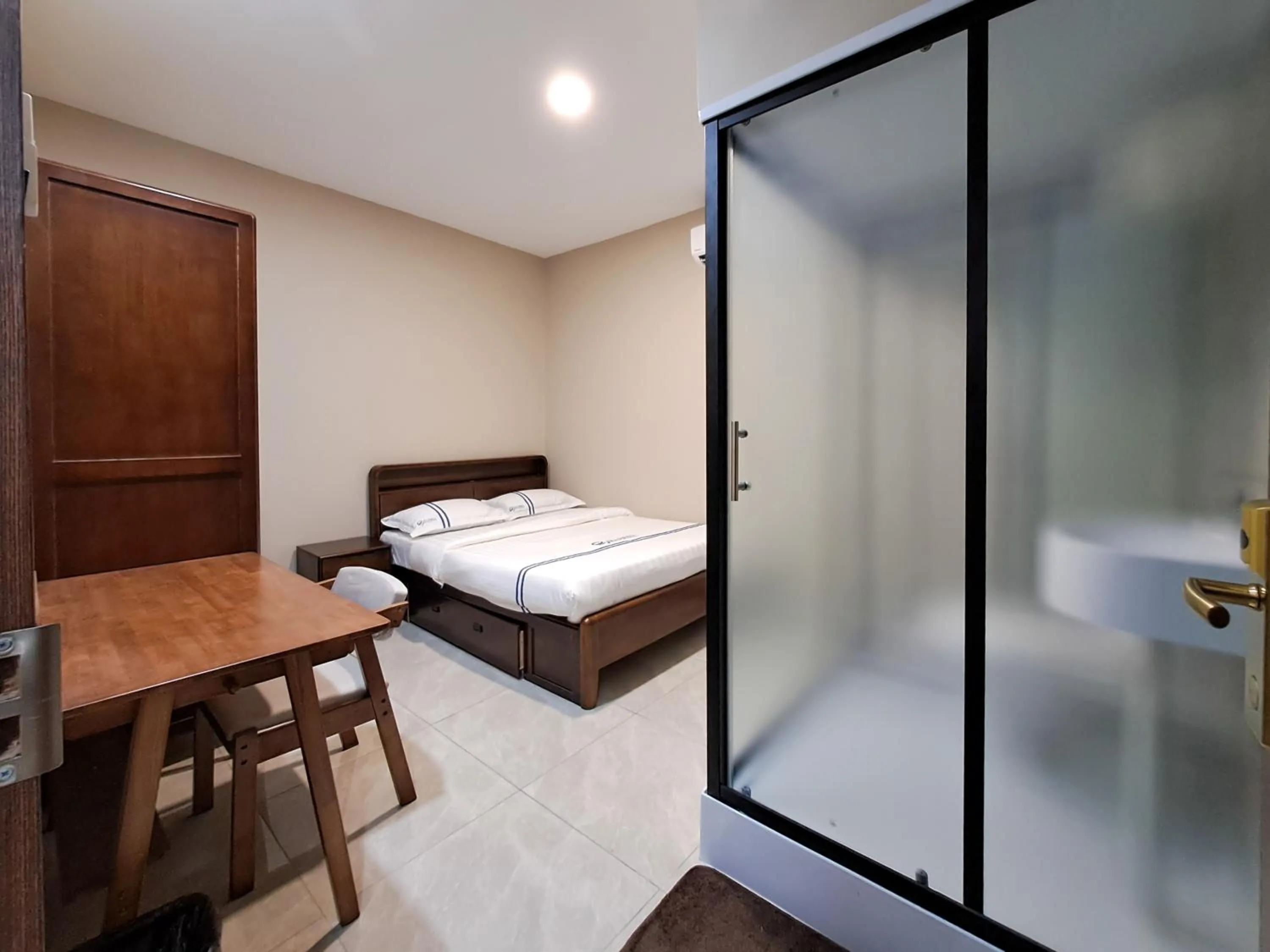 Bedroom, Bed in Global Residency